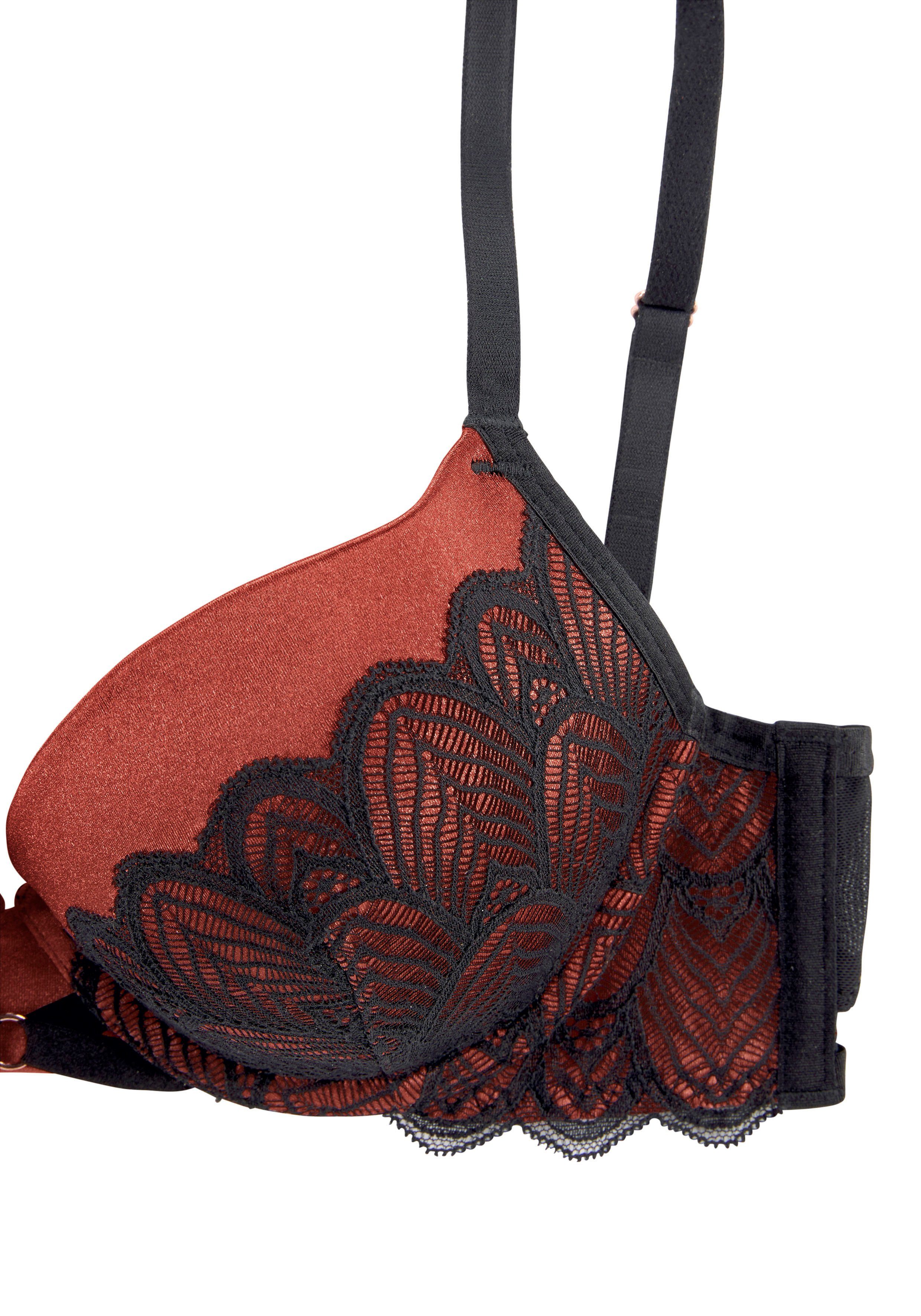 Lascana Push-up-bh Belinda Cups van mooie satijnstof met kant overtrokken, sexy ondergoed