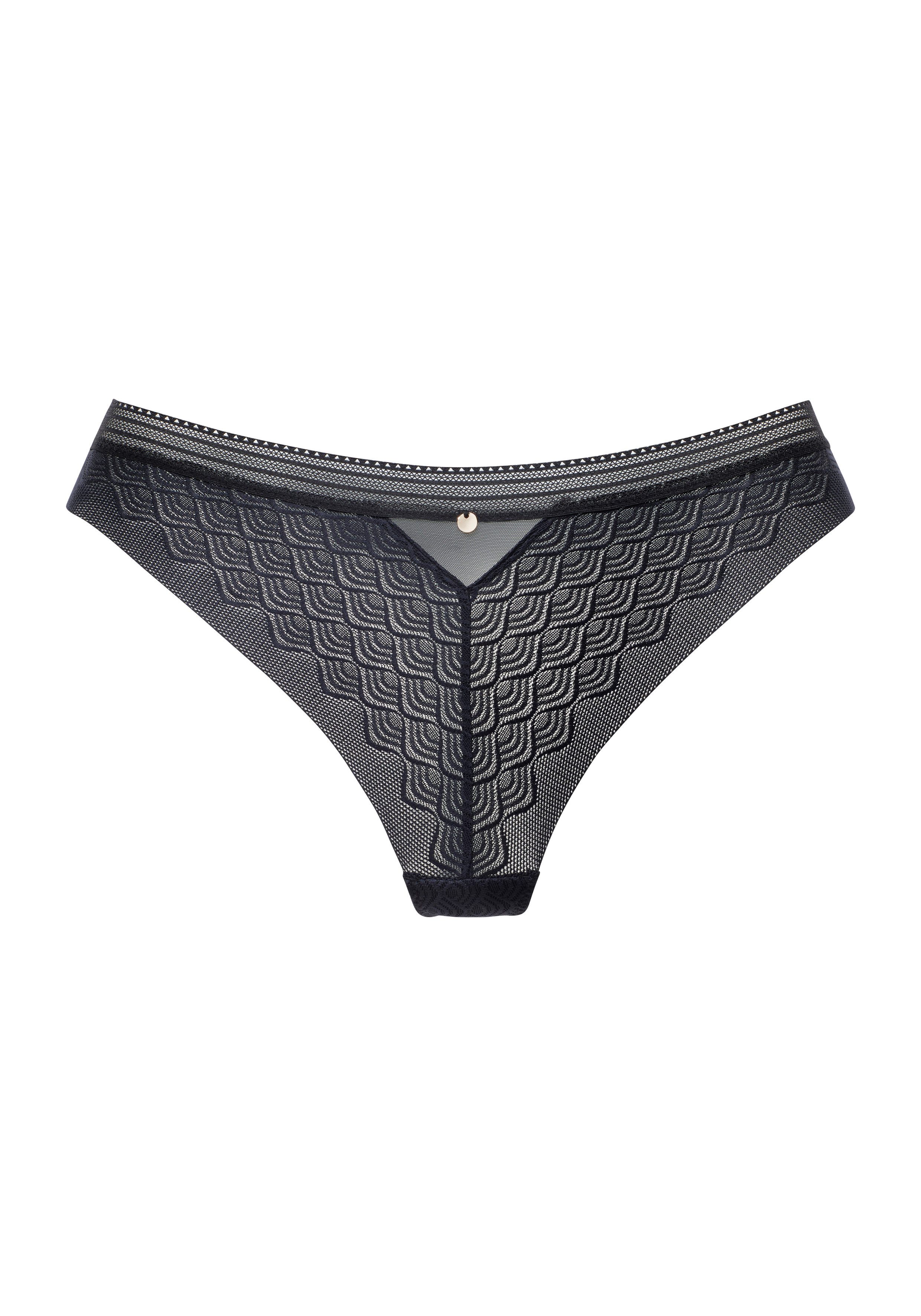 Lascana String van kant in moderne look met extra platte randen strings maat 36/38 zwart