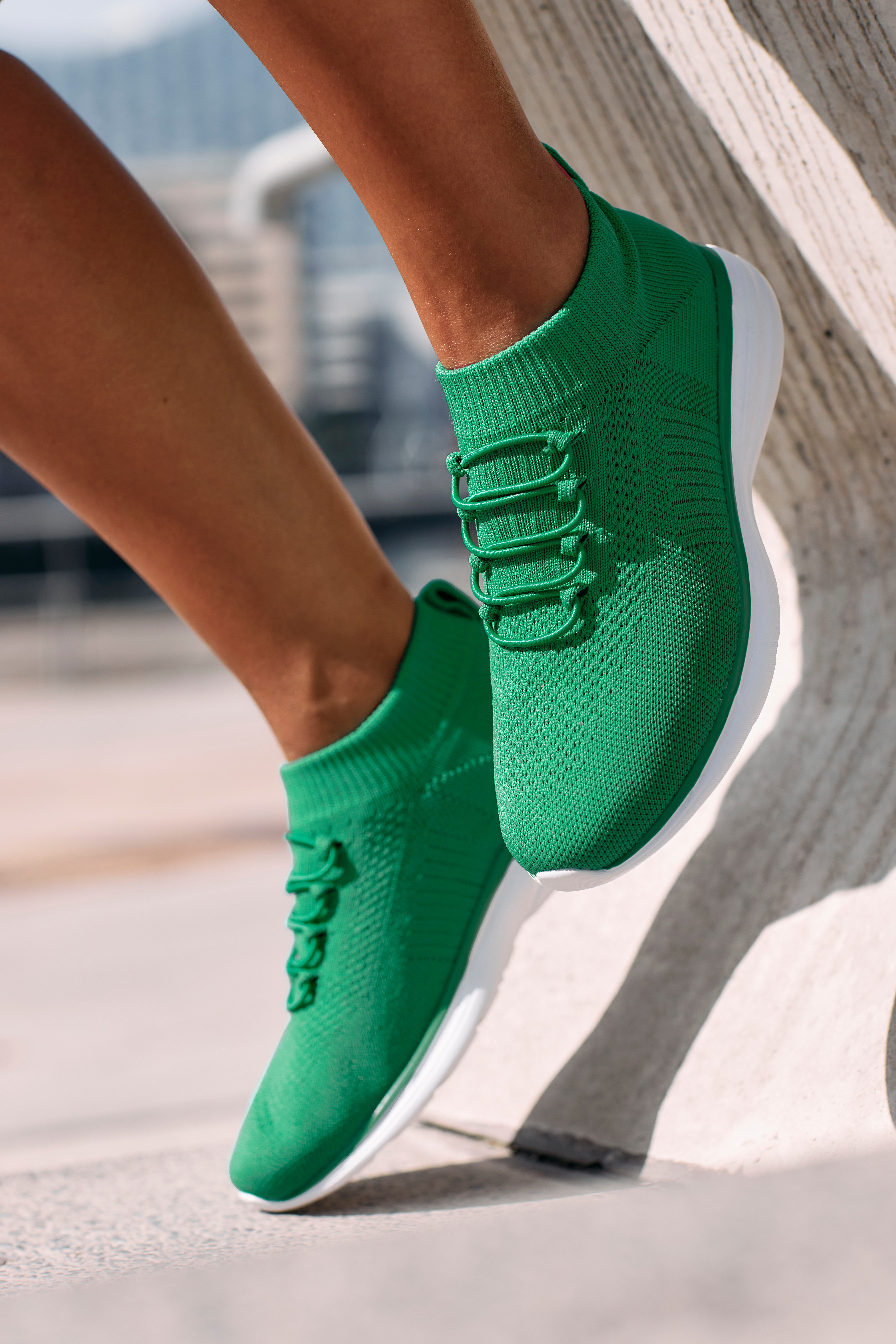 Lascana Sneakers Slipper, lage schoen, ultralicht en comfortabel om in te slippen VEGAN