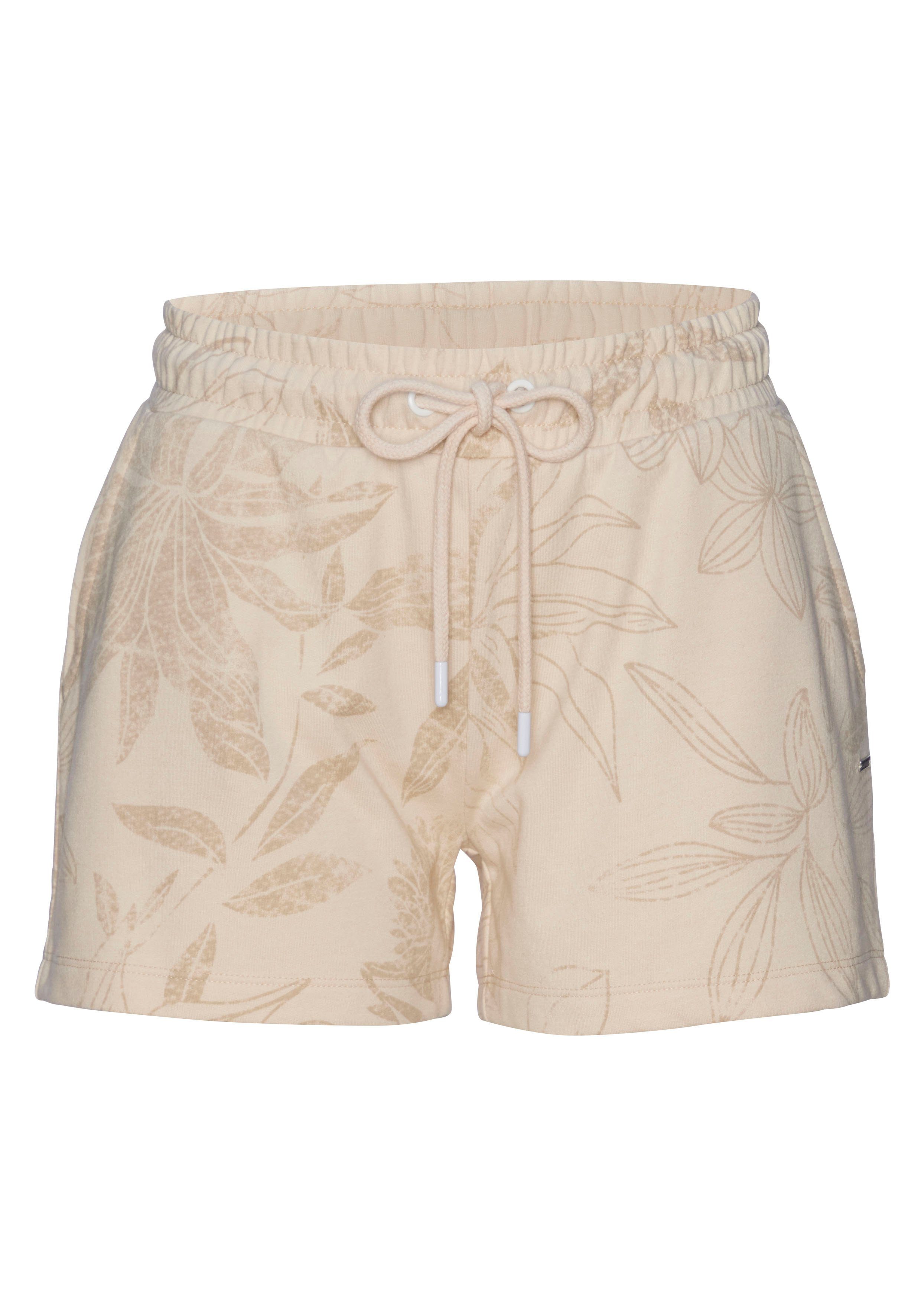Lascana Relaxshorts met bloemen alloverprint, loungepak shorty's maat 32/34 beige
