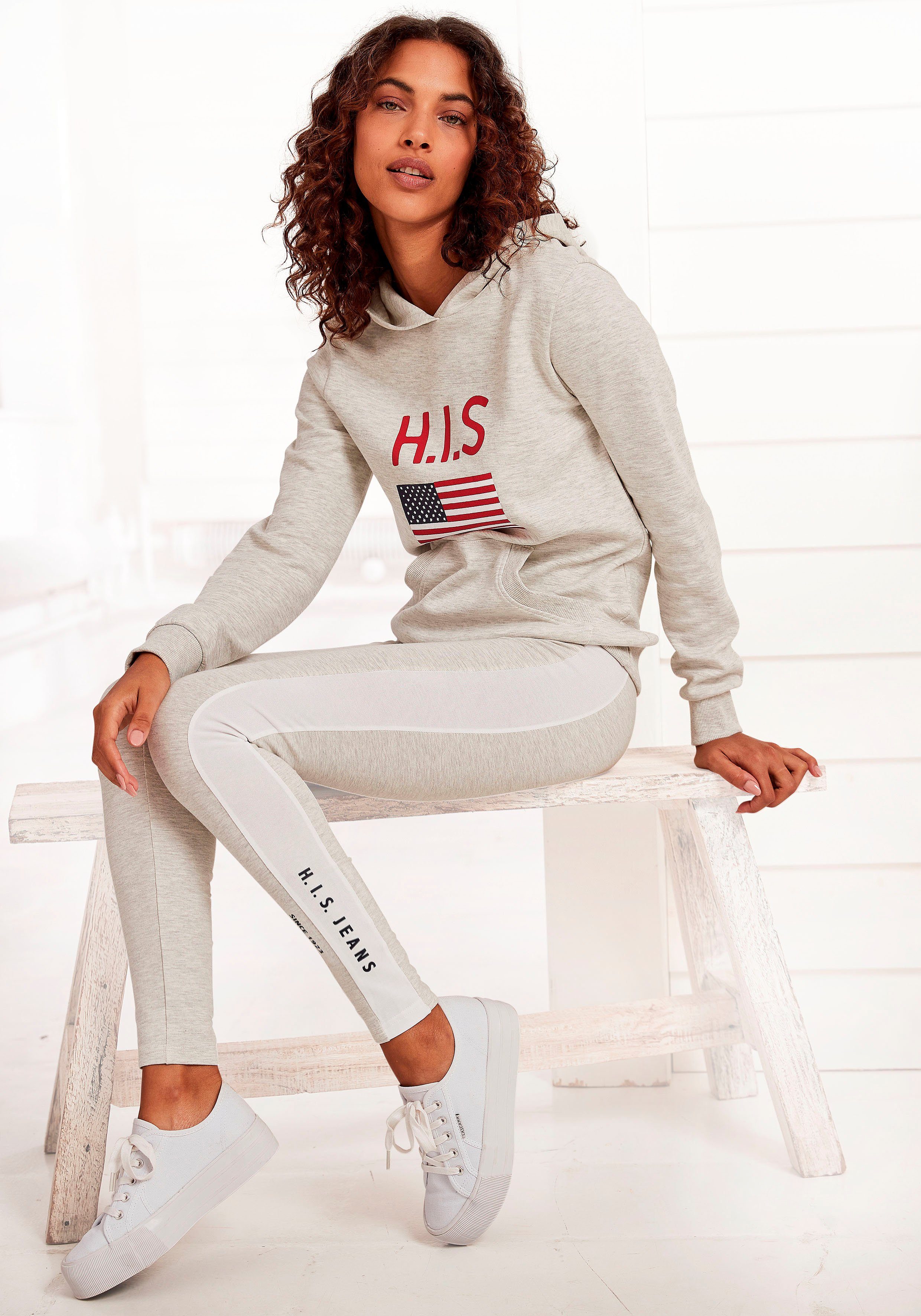 NU 20% KORTING: H.I.S Hoodie met logoprint en kangoeroezak