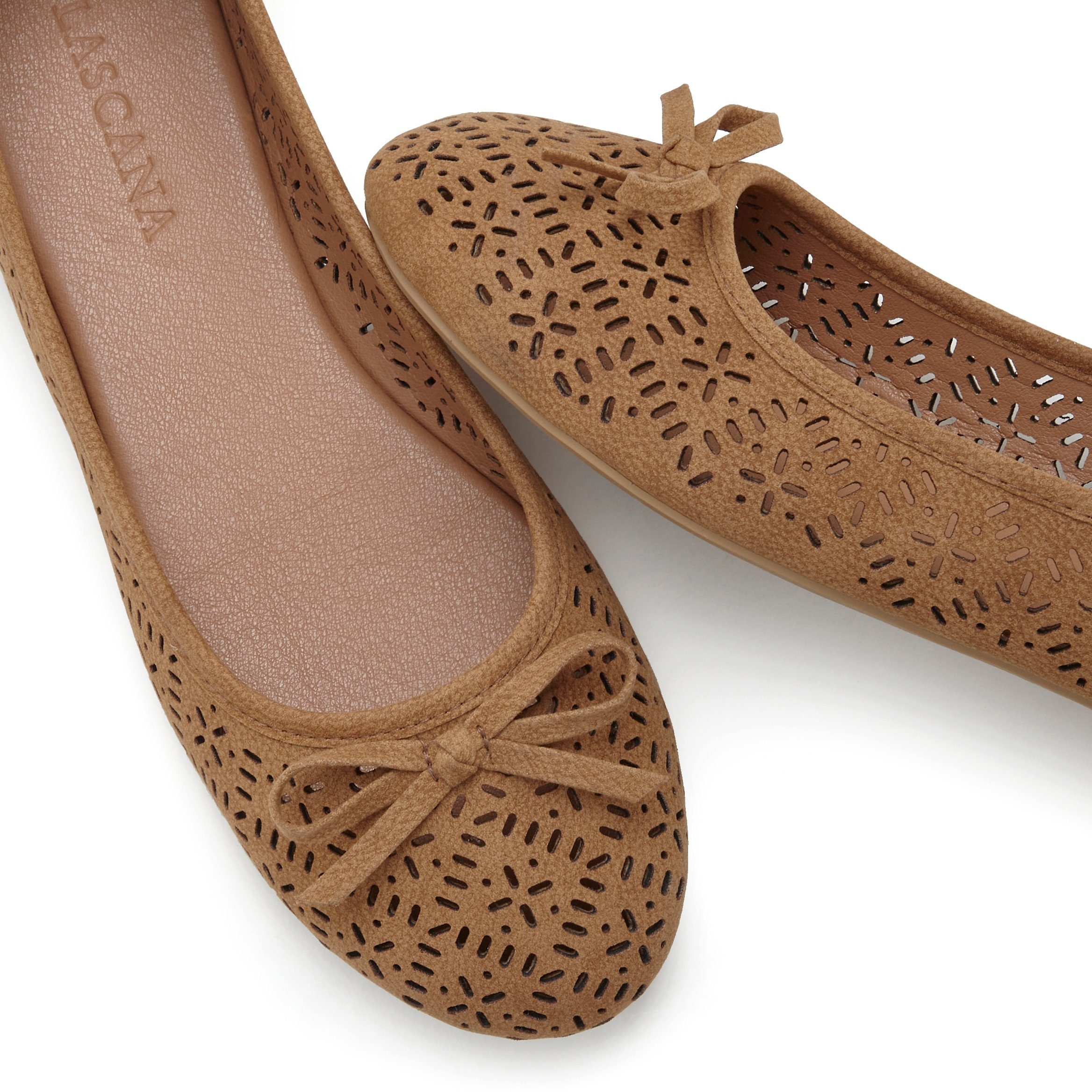 Lascana Ballerina's Vrijetijdsschoen, slipper, lage schoen met kleine cut-outs VEGAN