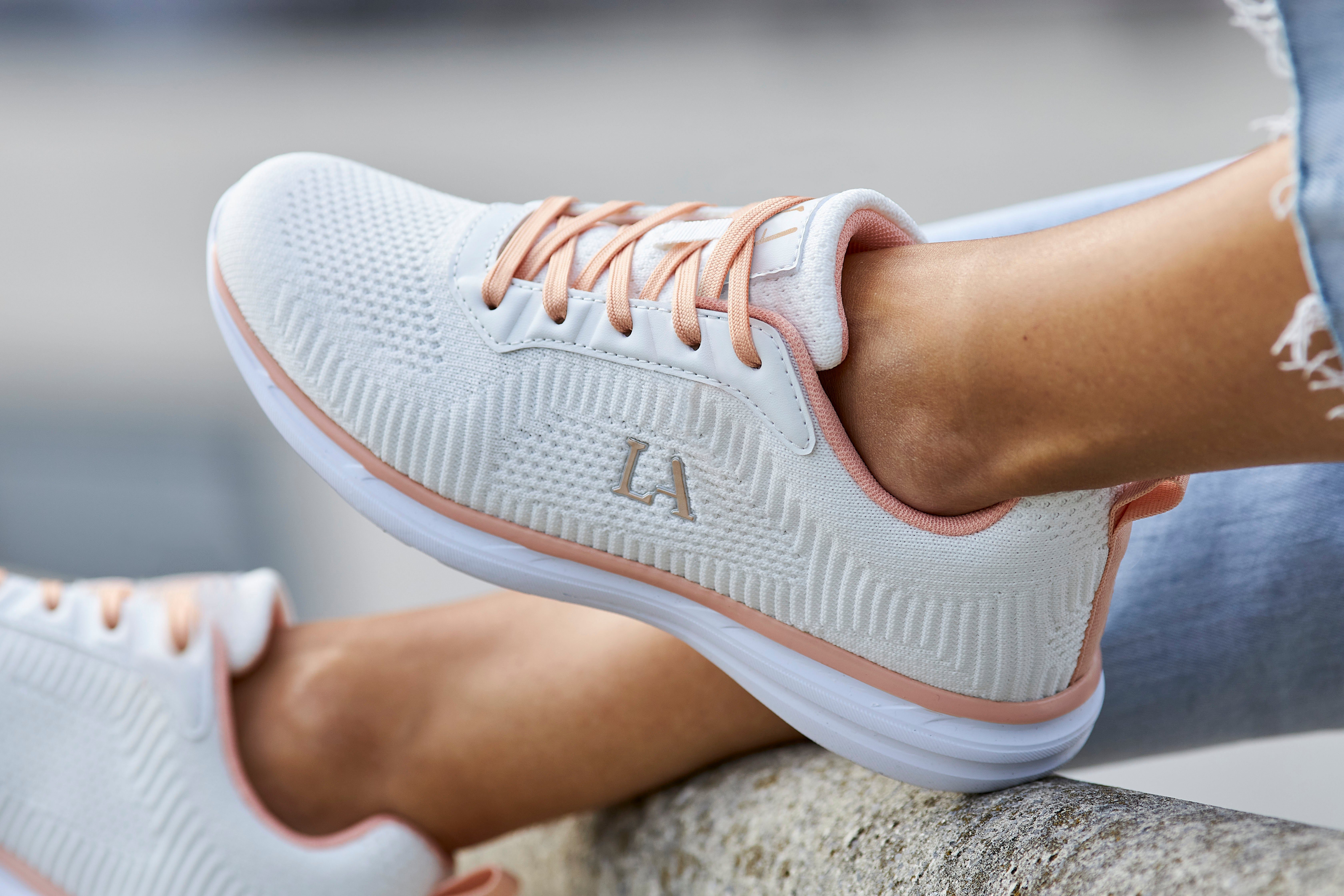 Lascana Sneakers Vrijetijdsschoen, lage schoen in sportieve look VEGAN