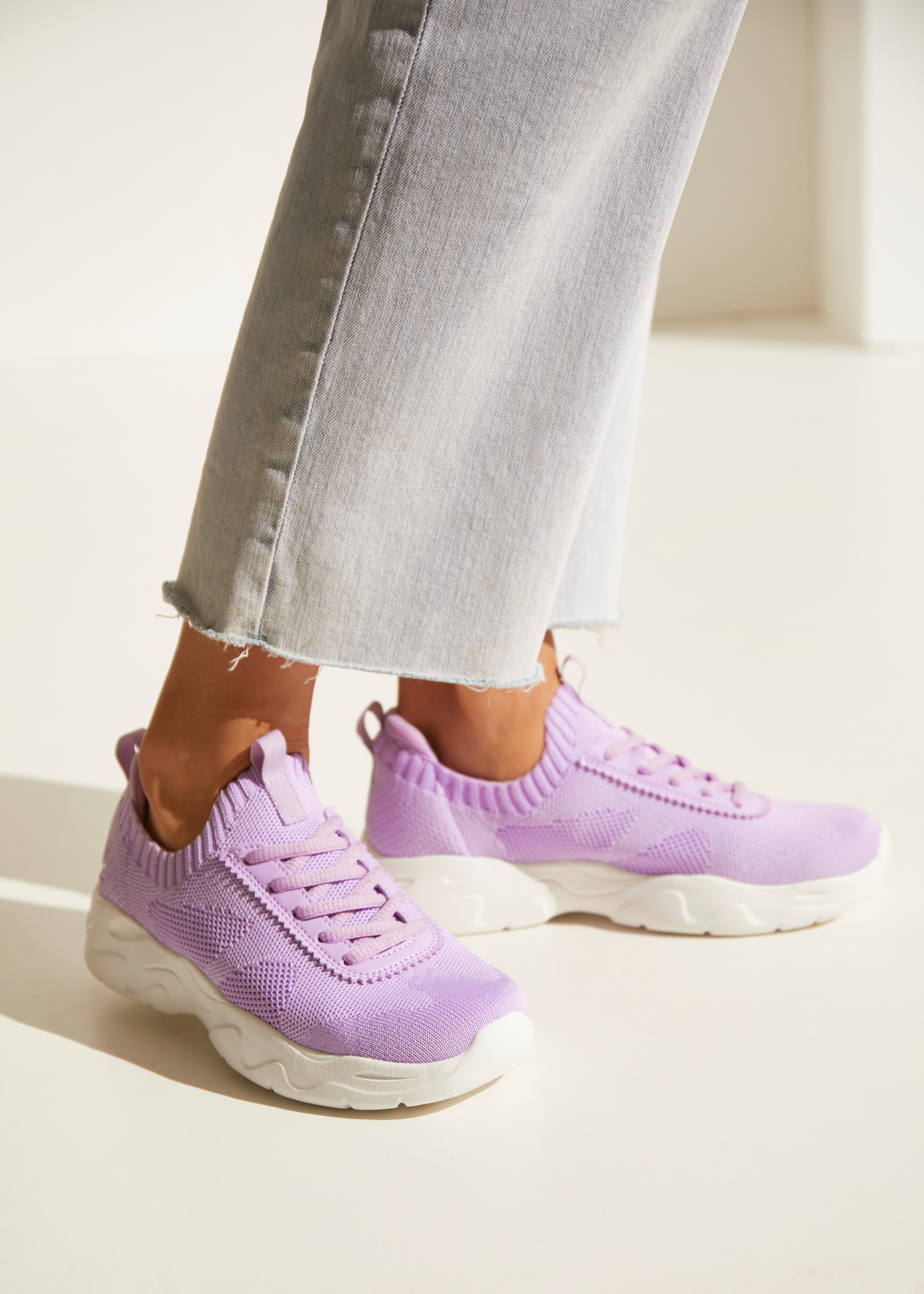 active by Lascana Sneakers ultralicht en comfortabel om zo aan te schieten vegan