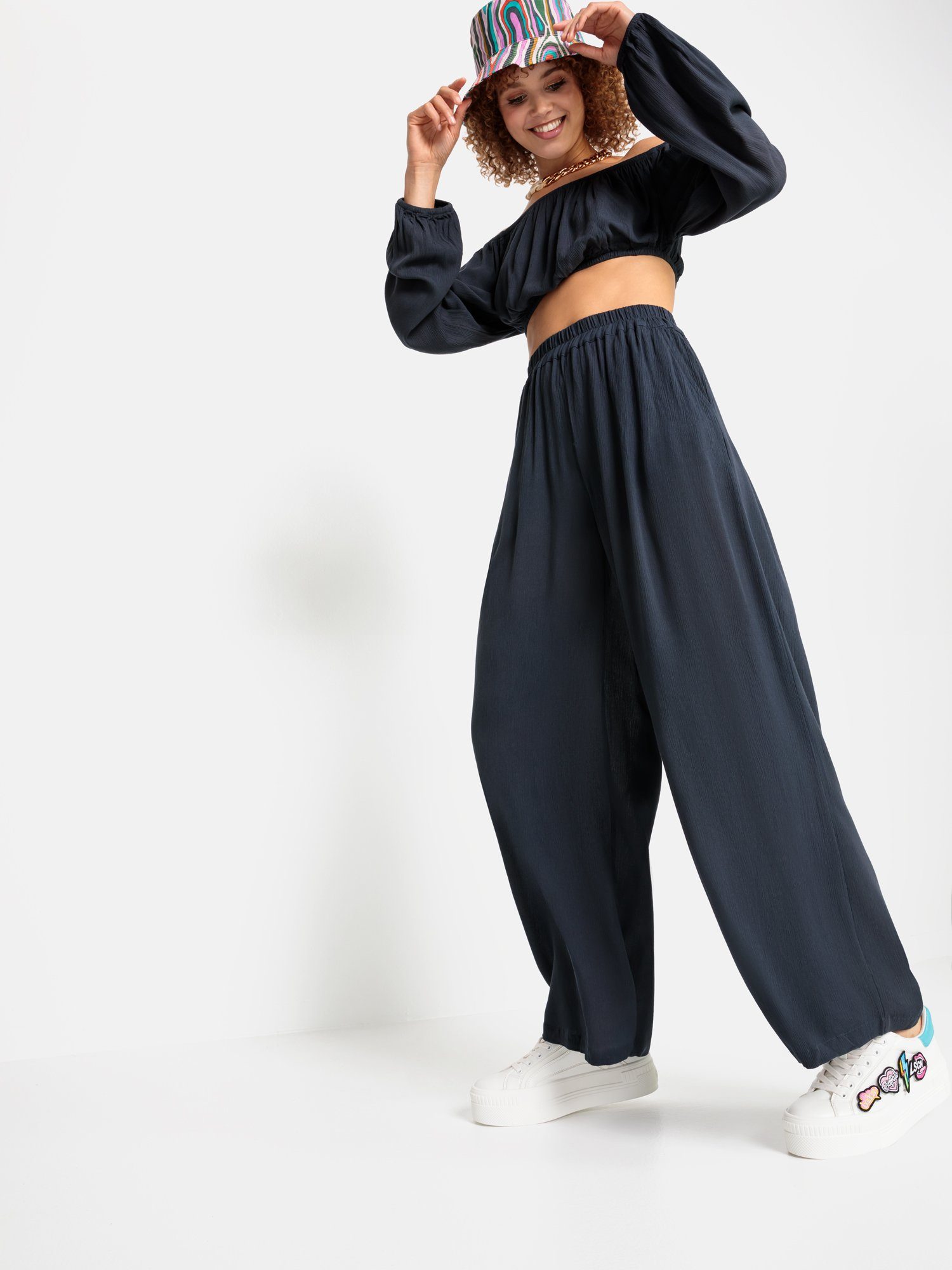 LSCN by LASCANA Comfortbroek van viscose-crêpe