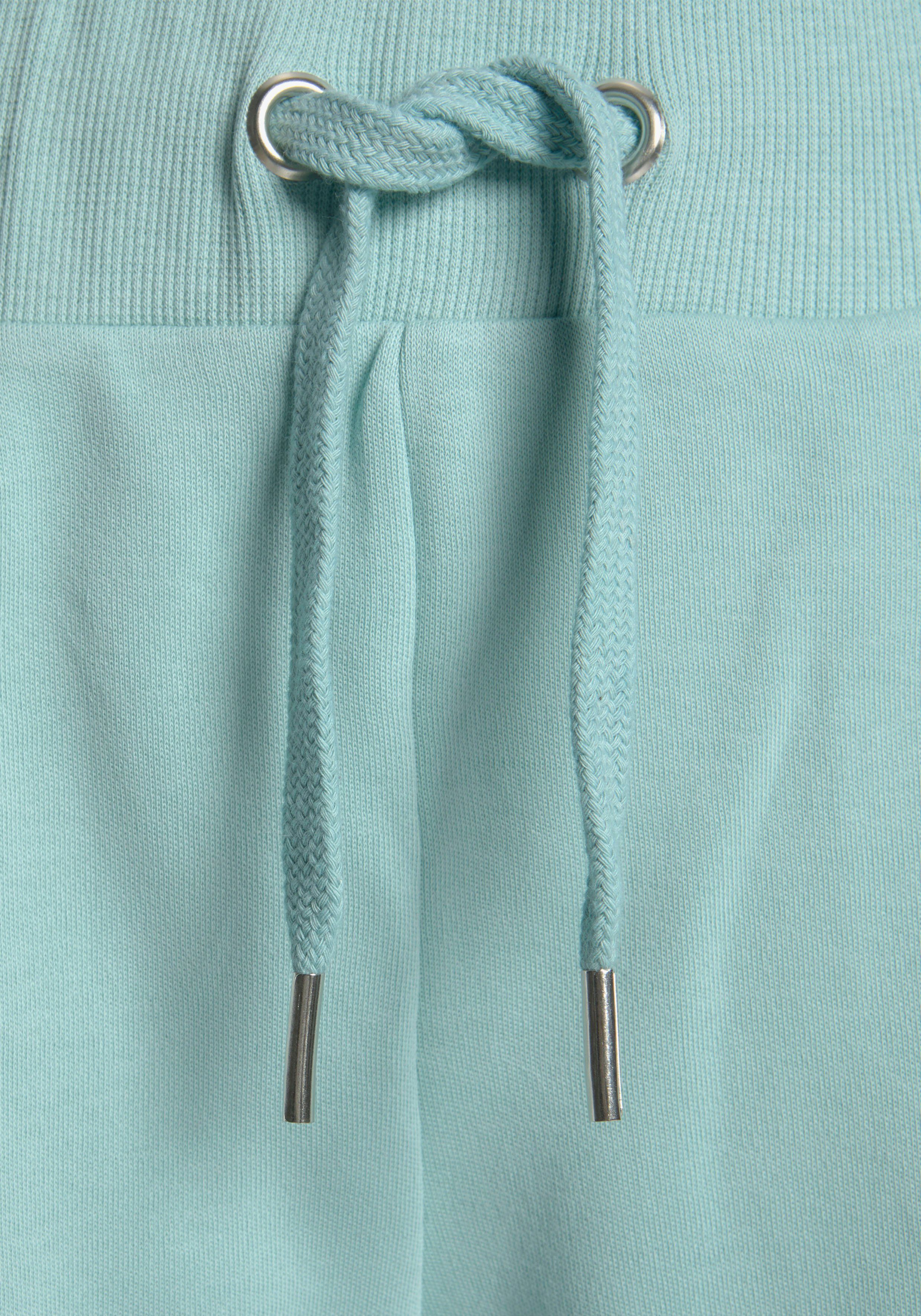 Bench. Loungewear Sweatshort met glanzende logo-borduurwerk, loungewear, loungepak
