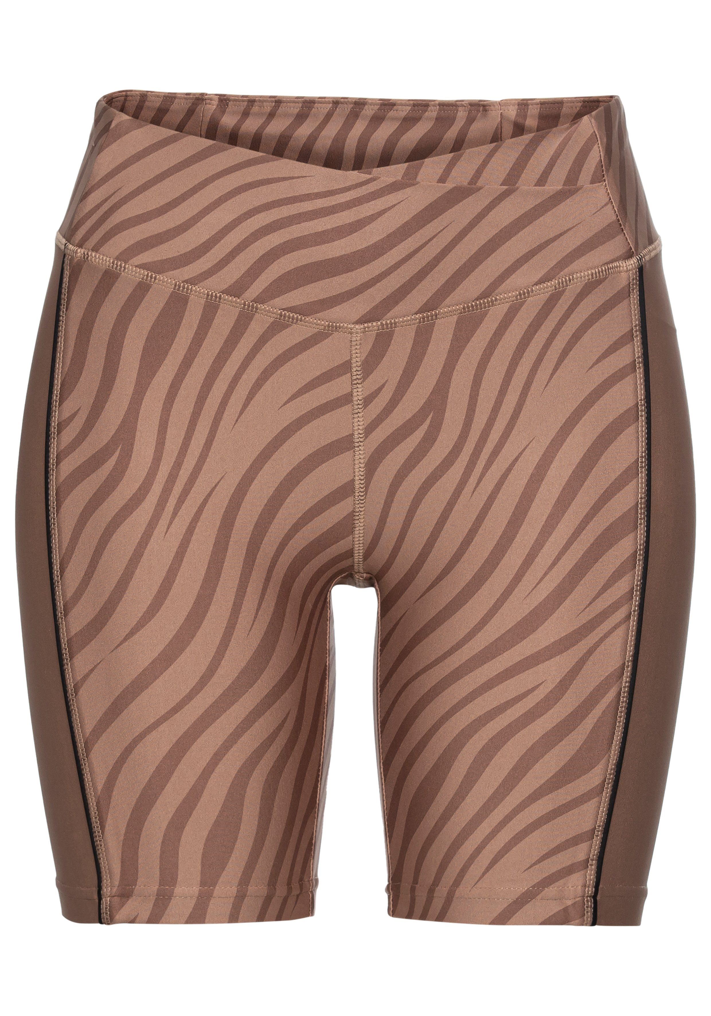 active by Lascana Short -Sportshorts, Korte broek Sportshorts met subtiele zebraprint mix & match maat S (36/38) bruin