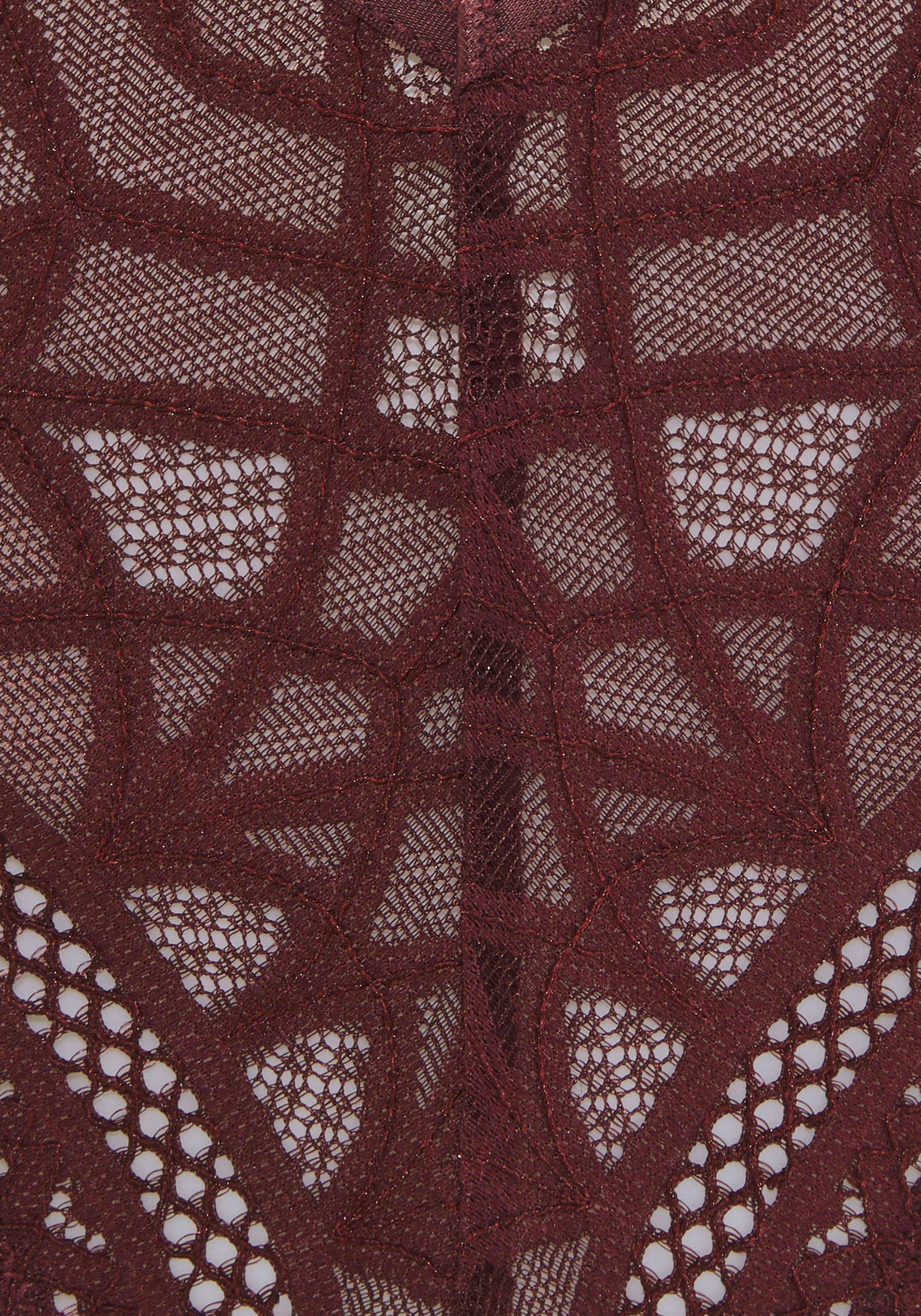 s.Oliver RED LABEL Beachwear Slip Milene met edele band en modieus accessoire aan de voorkant in het midden