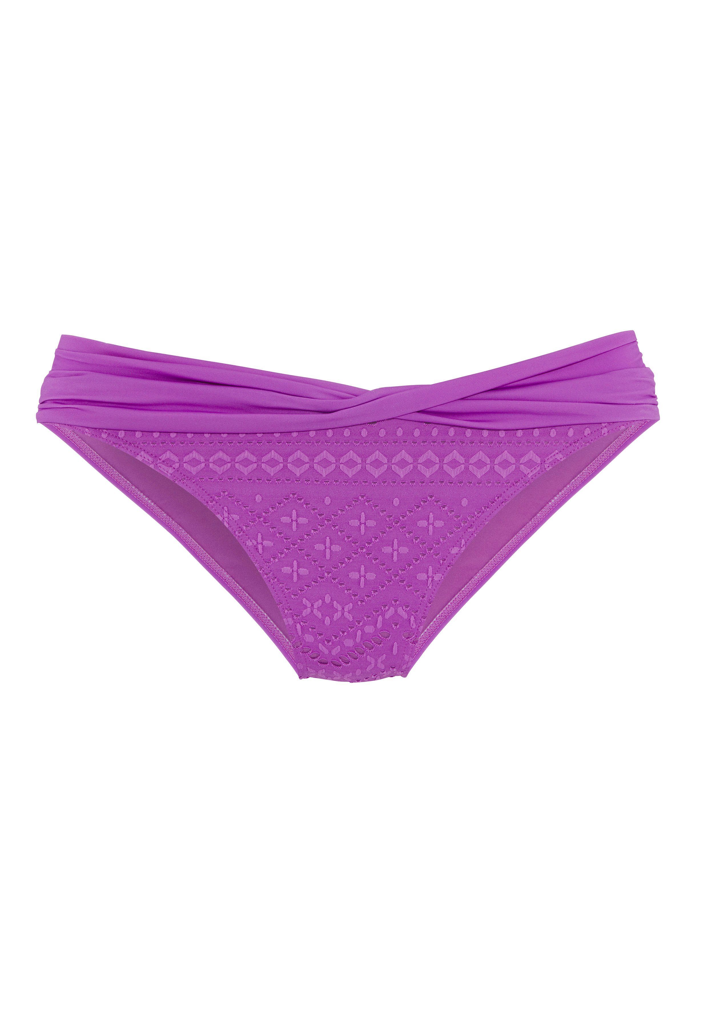 Lascana Bikinibroekje Omara van gerecycled materiaal bikini broekjes maat 36 paars