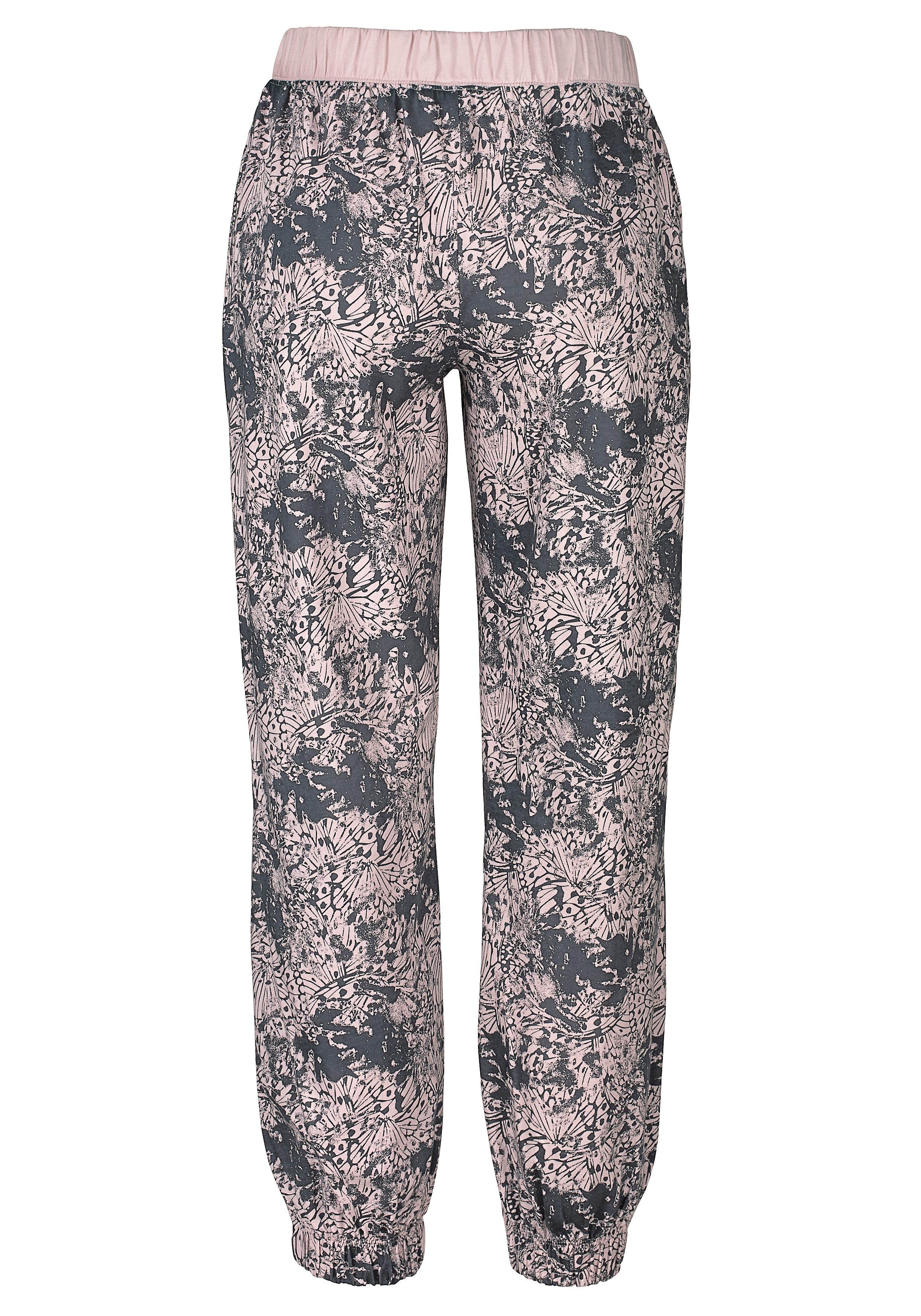 Buffalo Pyjama met gedessineerde broek en bijpassend shirt met lange mouwen (2-delig, 1 stuk)