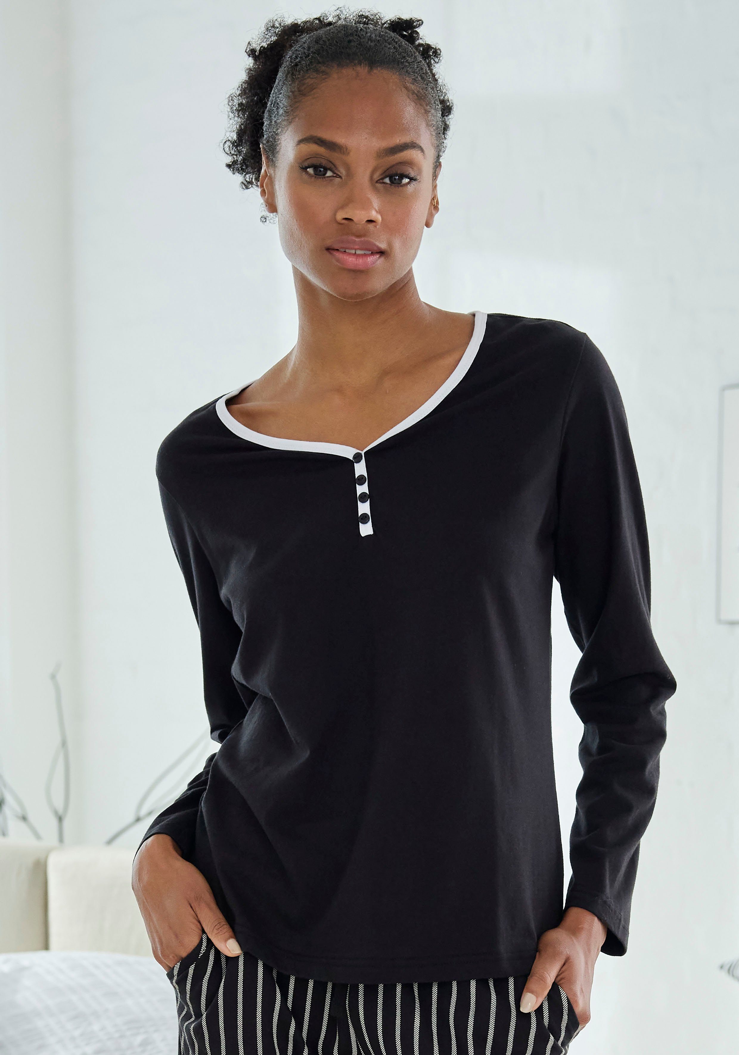 Vivance Dreams Pyjama top met paspel en korte decoratieve knoopsluiting