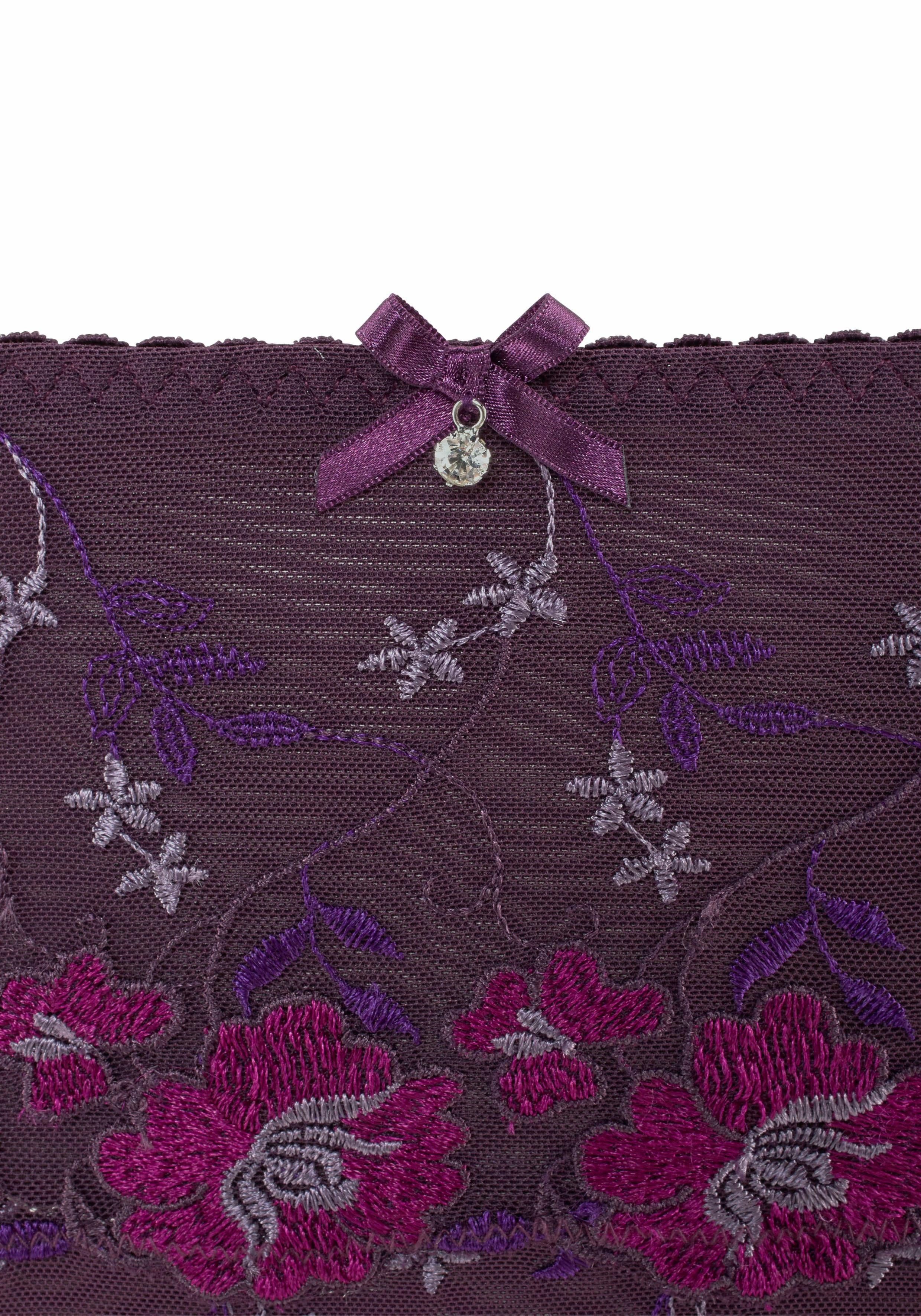 Nuance Slip met bloemborduursels