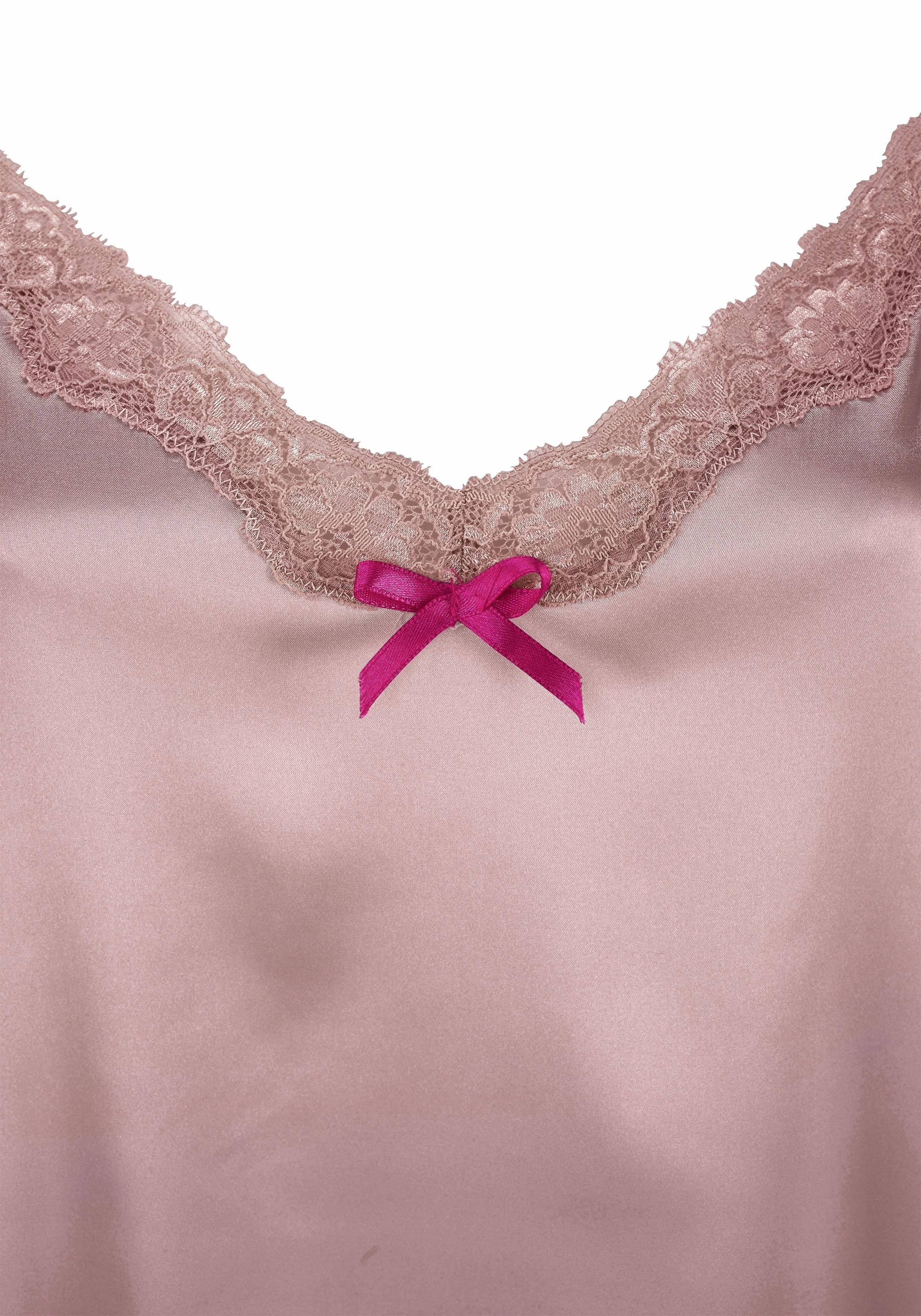 Lascana Negligé Lingerie van chic satijn-stretch met verleidelijke kant