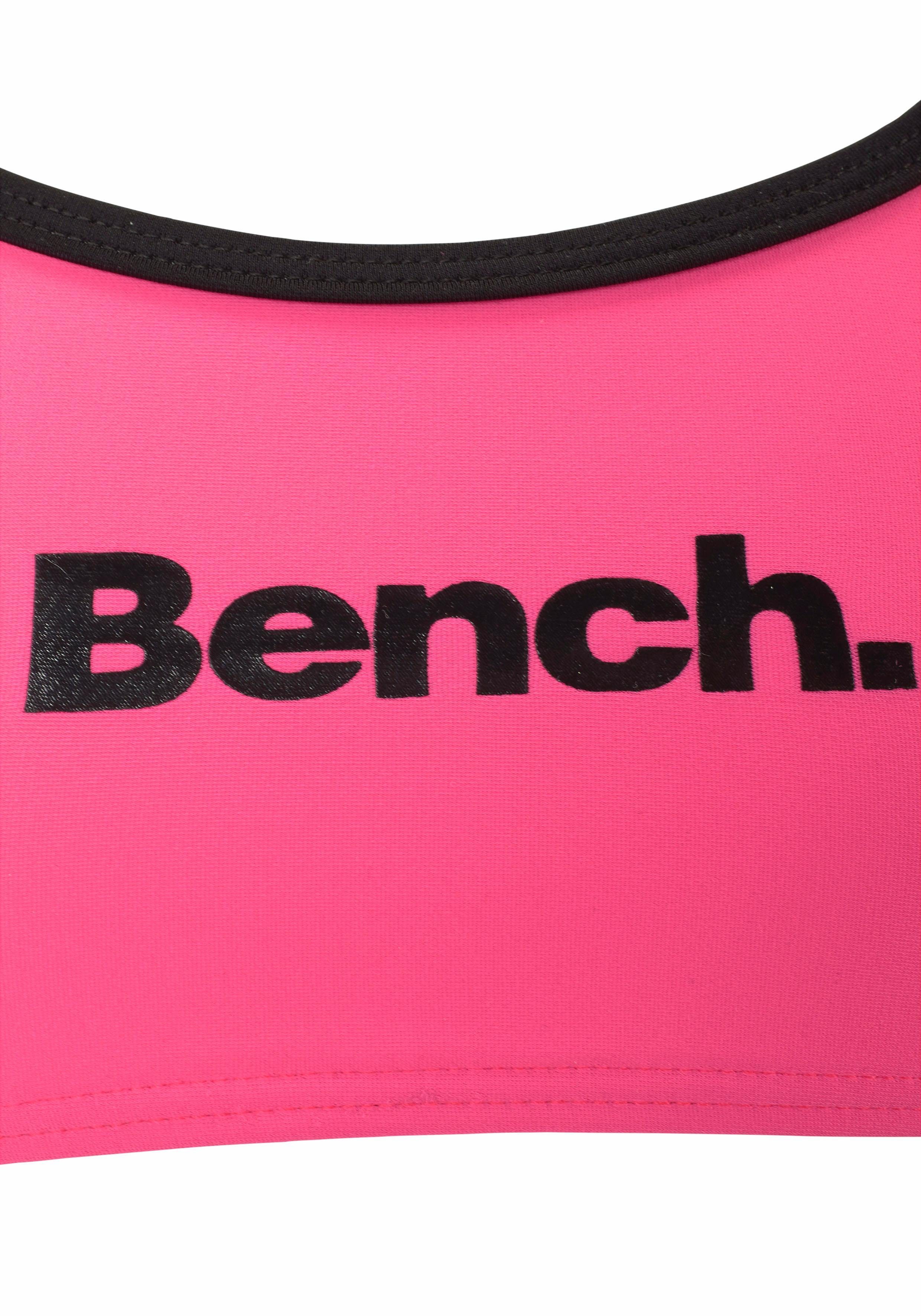Bench. Bustierbikini met gekruiste bandjes