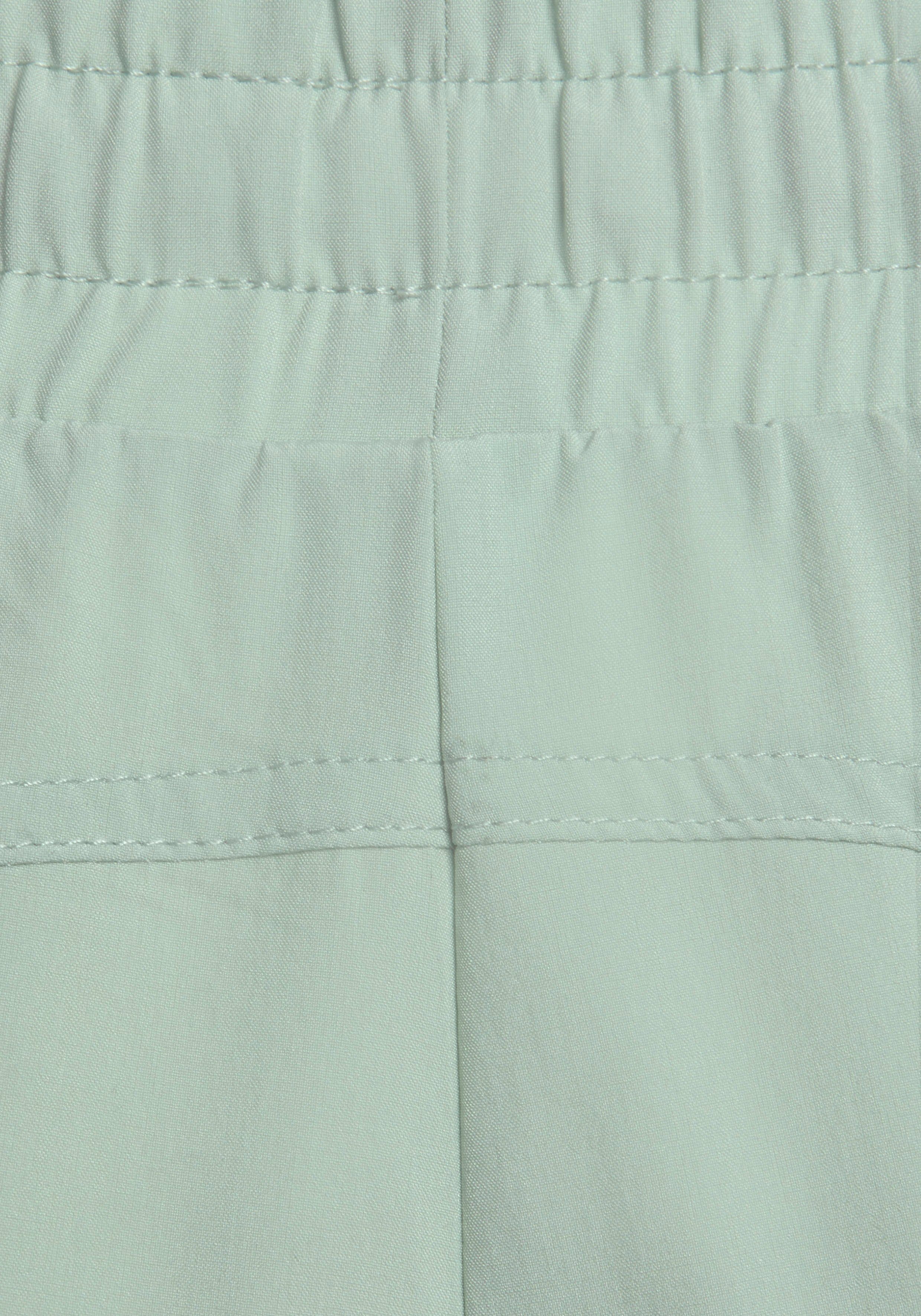 active by Lascana Short met ritszakken