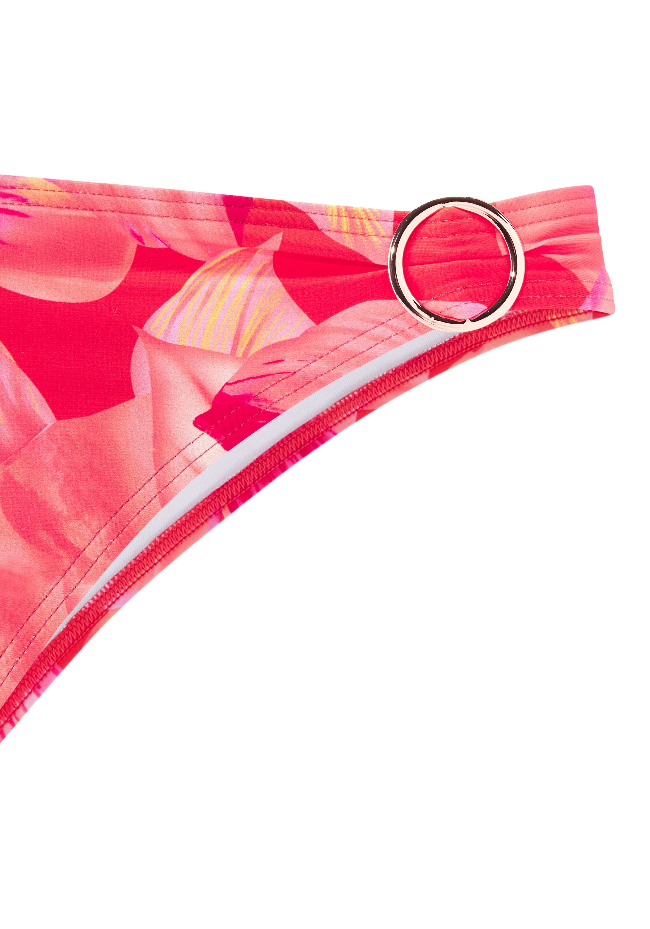 s.Oliver RED LABEL Beachwear Bikinibroekje JAYCE met mooie sierringen