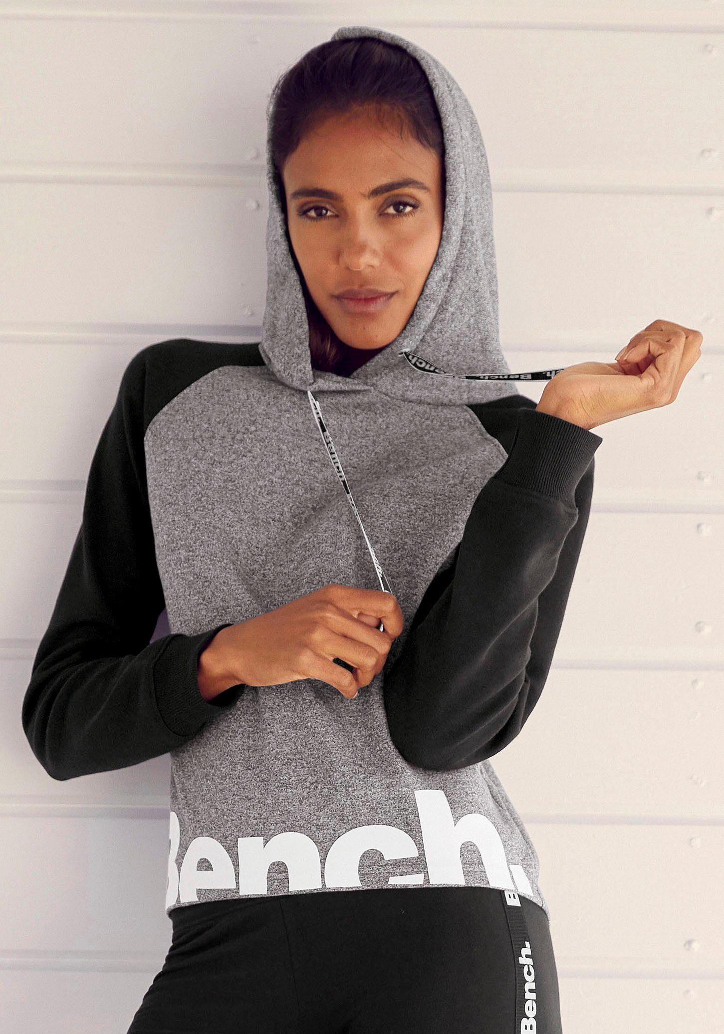 NU 20% KORTING: Bench. sweatshirt Bench Cropped Sweatshirt