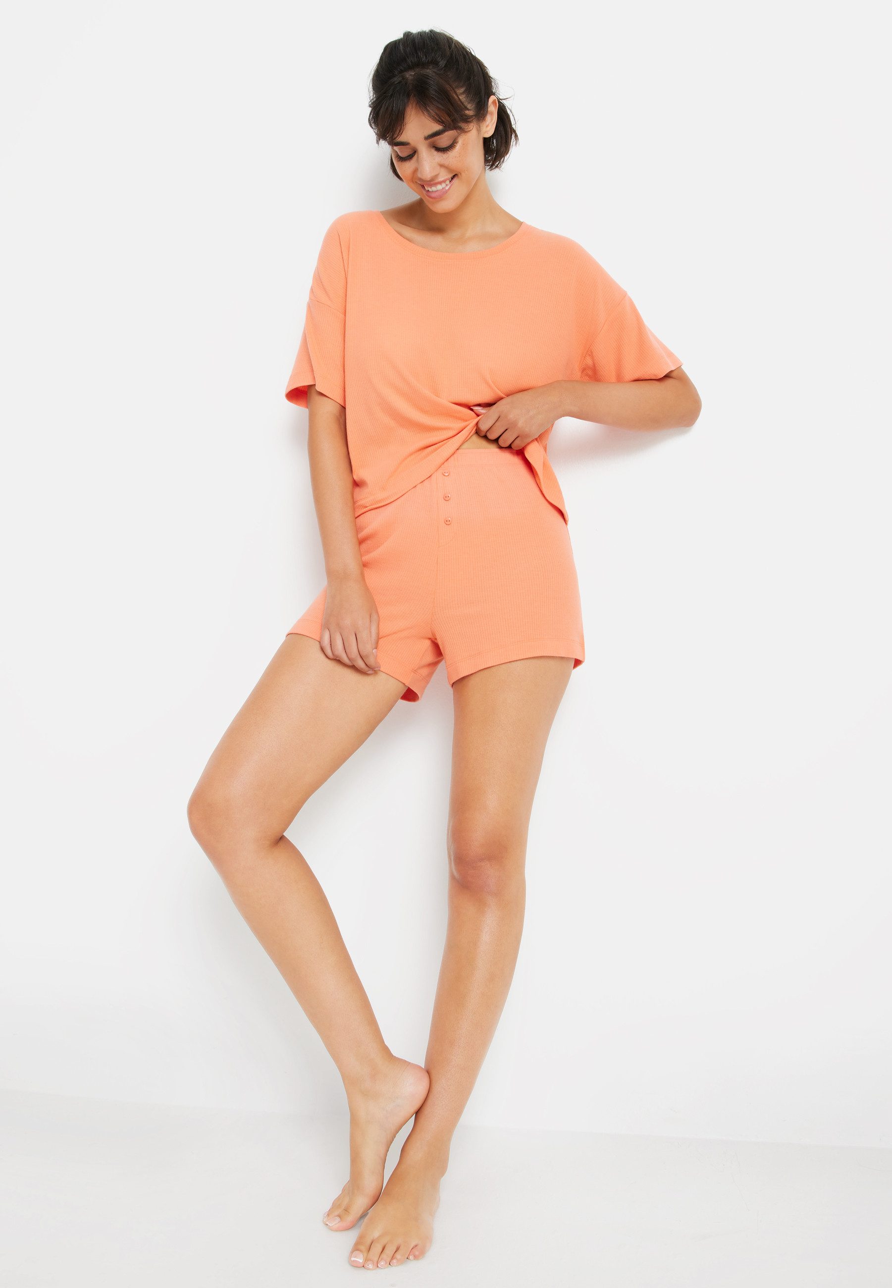 LSCN by LASCANA Shortama met kleine sierknoopsluiting (2-delig)