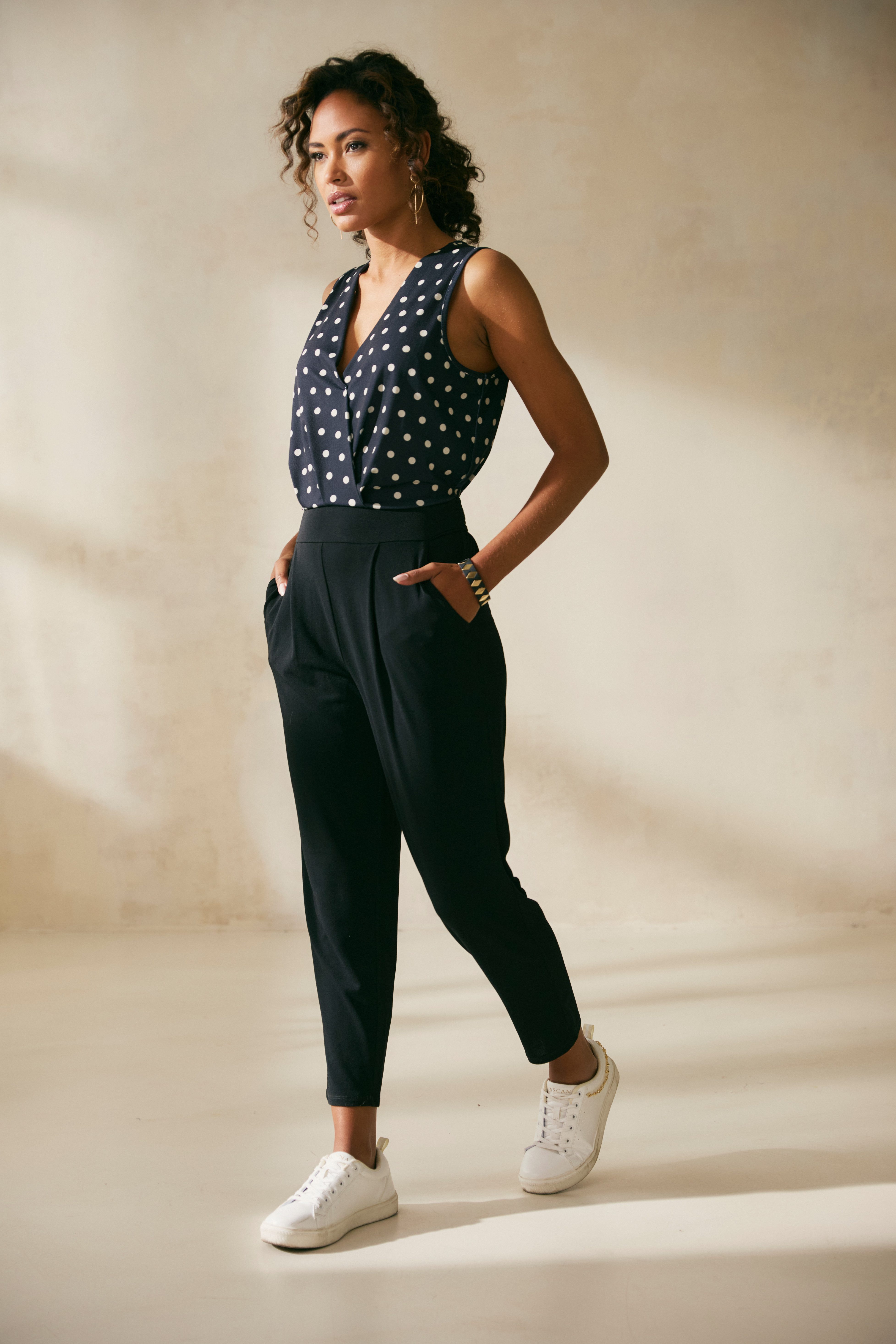 Lascana Jumpsuit met bedrukt bovenstuk, elegante jumpsuit met v-hals