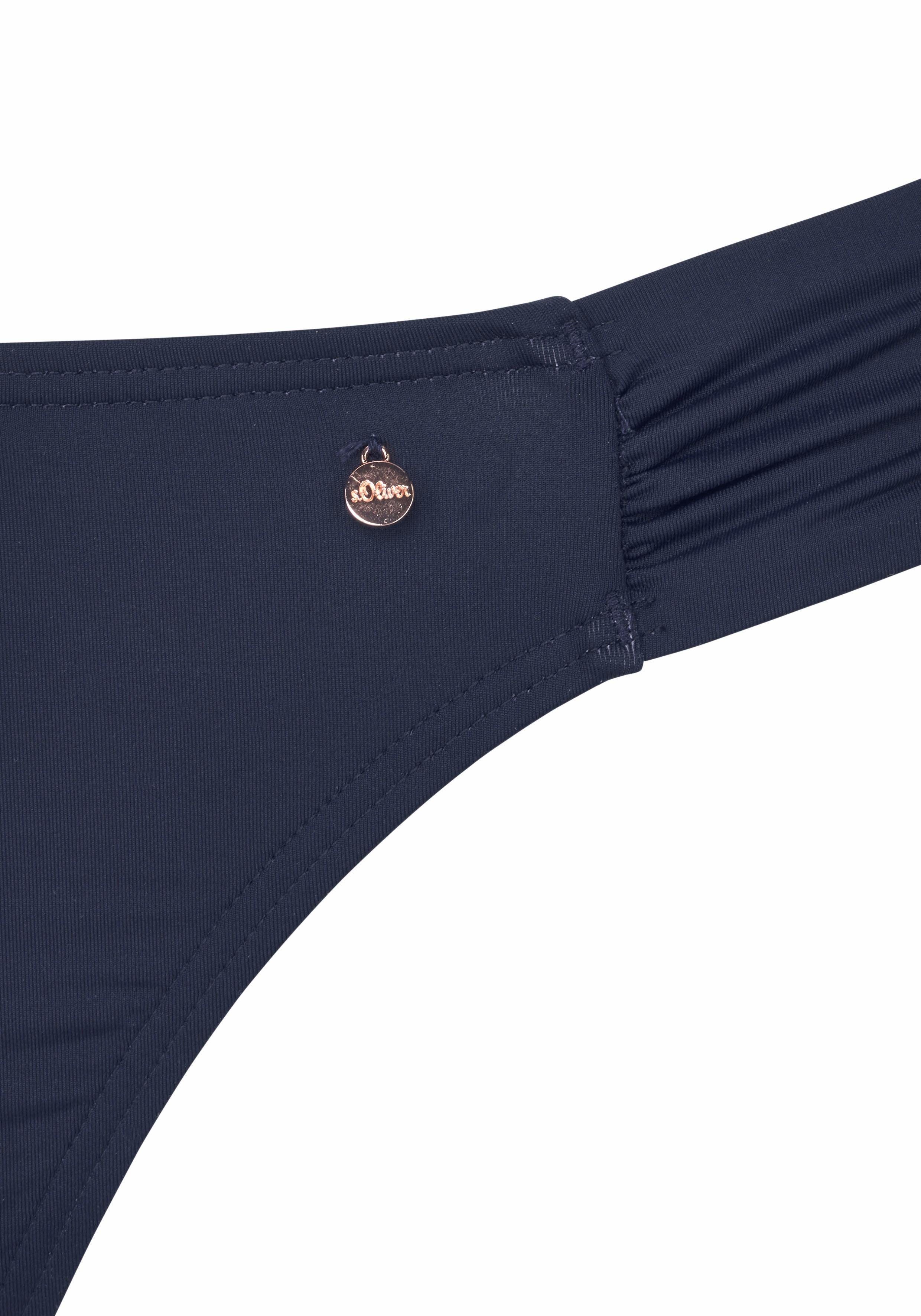 s.Oliver RED LABEL Beachwear Beugelbikini in bandeaumodel met ruches