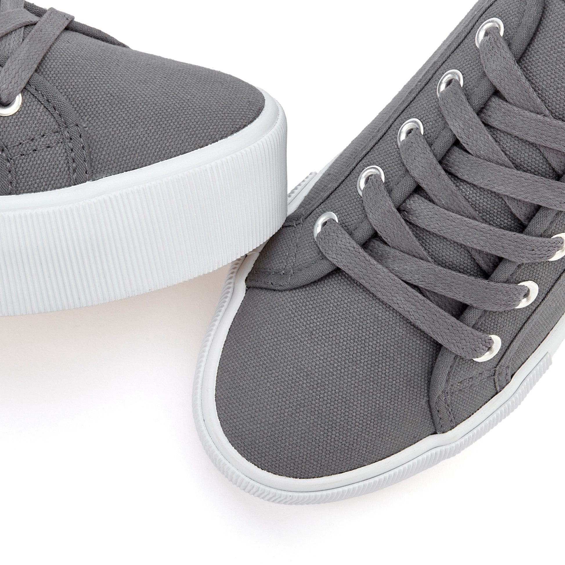 Lascana Sneakers Veterschoen, vrijetijdsschoen van textiel met plateausole
