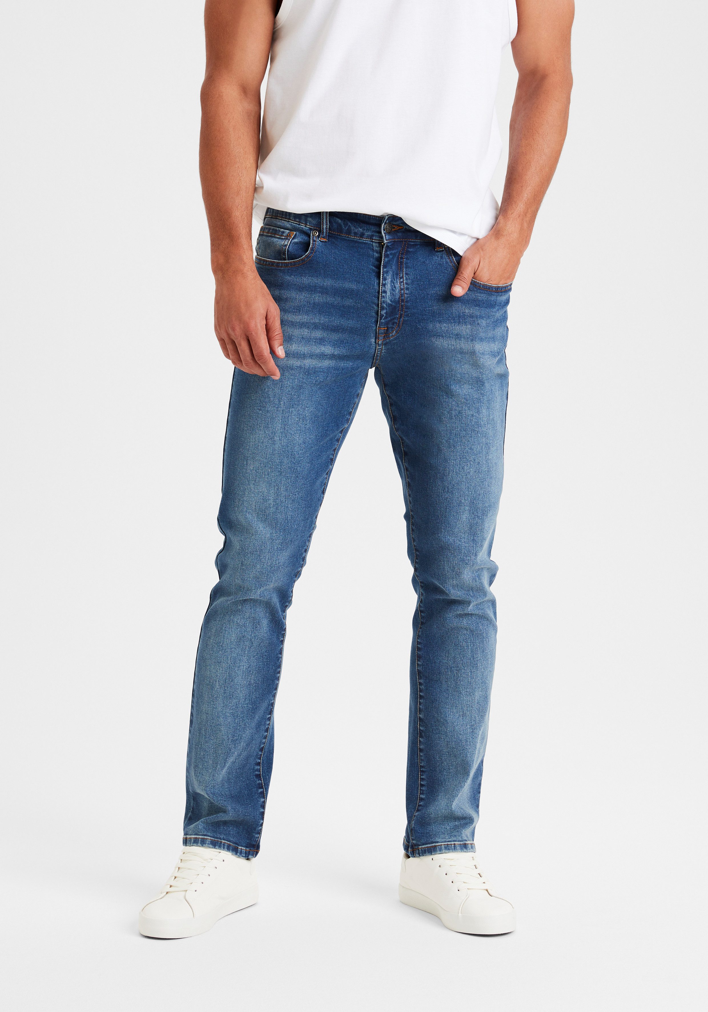Buffalo 5-pocket jeans Straight fit met normale taillehoogte, van elastische denim-kwaliteit