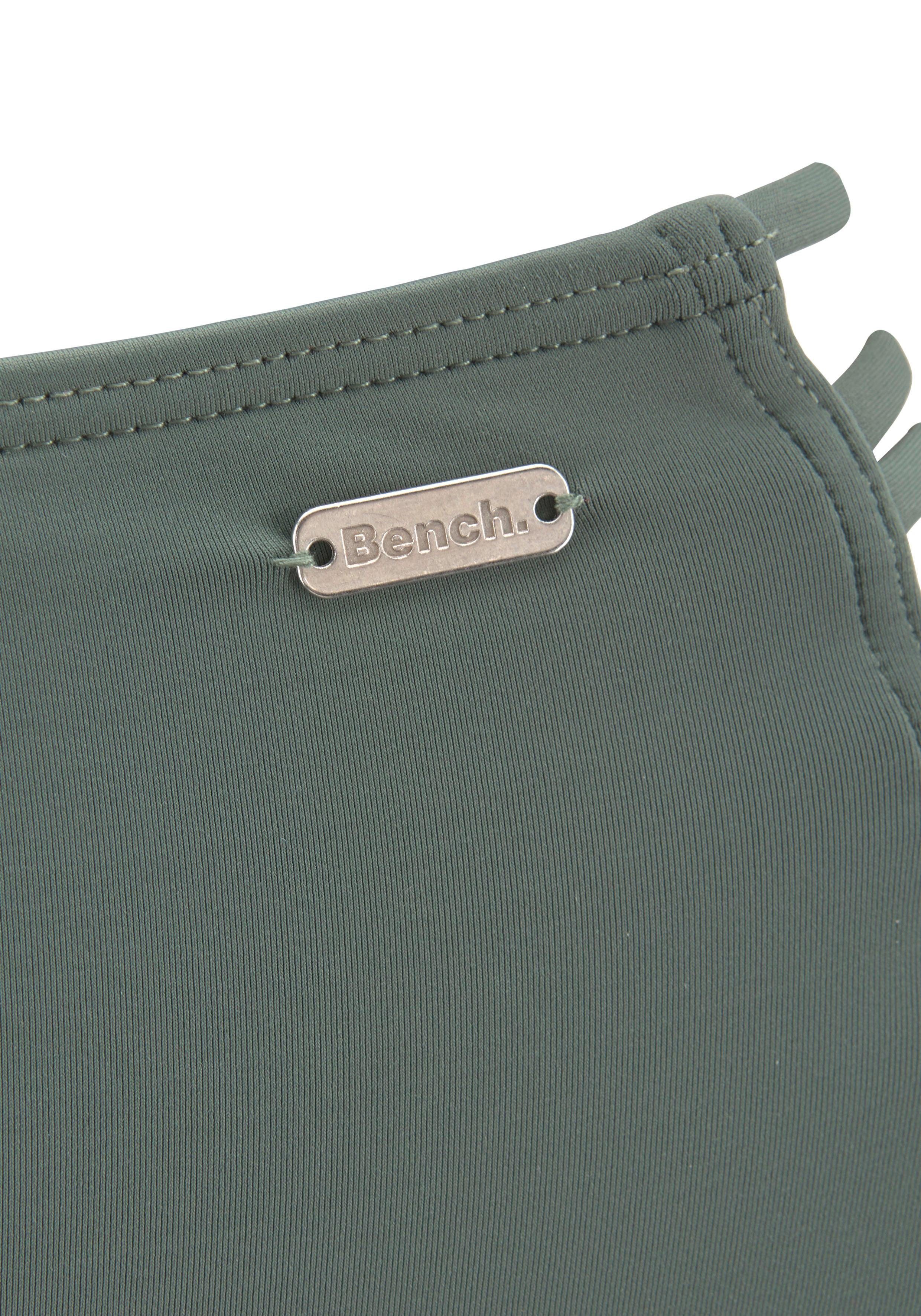 Bench. Highwaist-bikinibroekje Perfect gekruiste bandjes