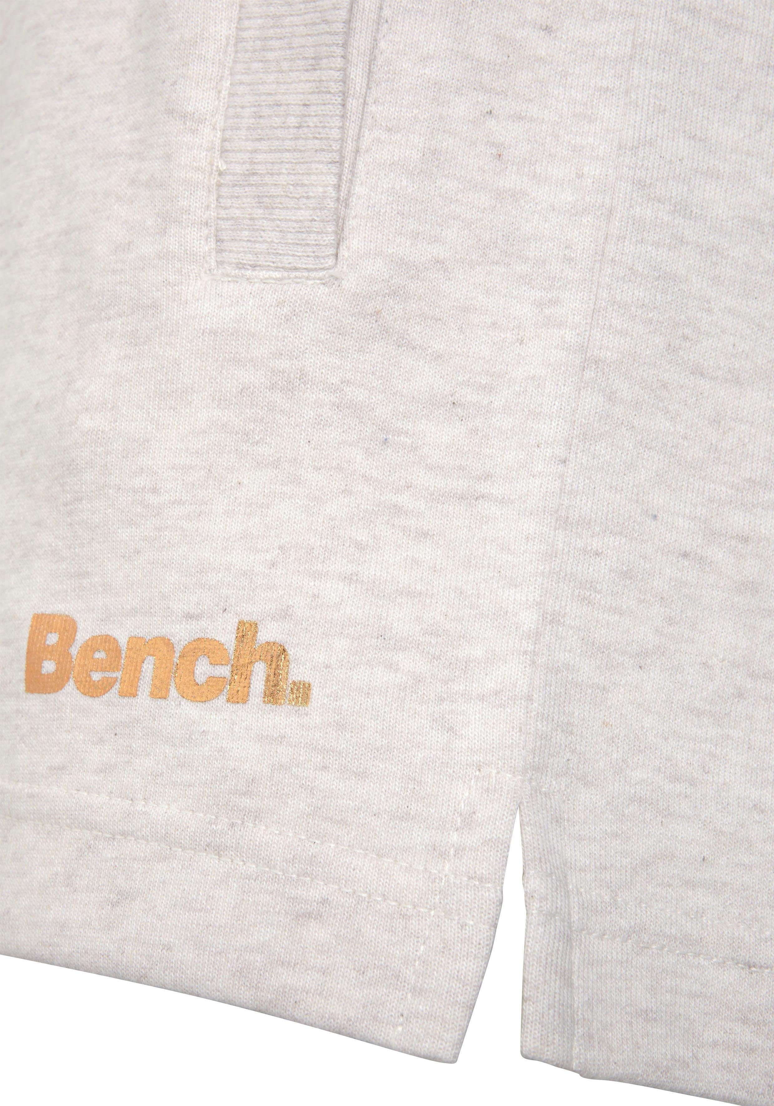 Bench. Loungewear Relaxshorts Sweatbroek met korte zijopeningen en zijzakken, loungewear