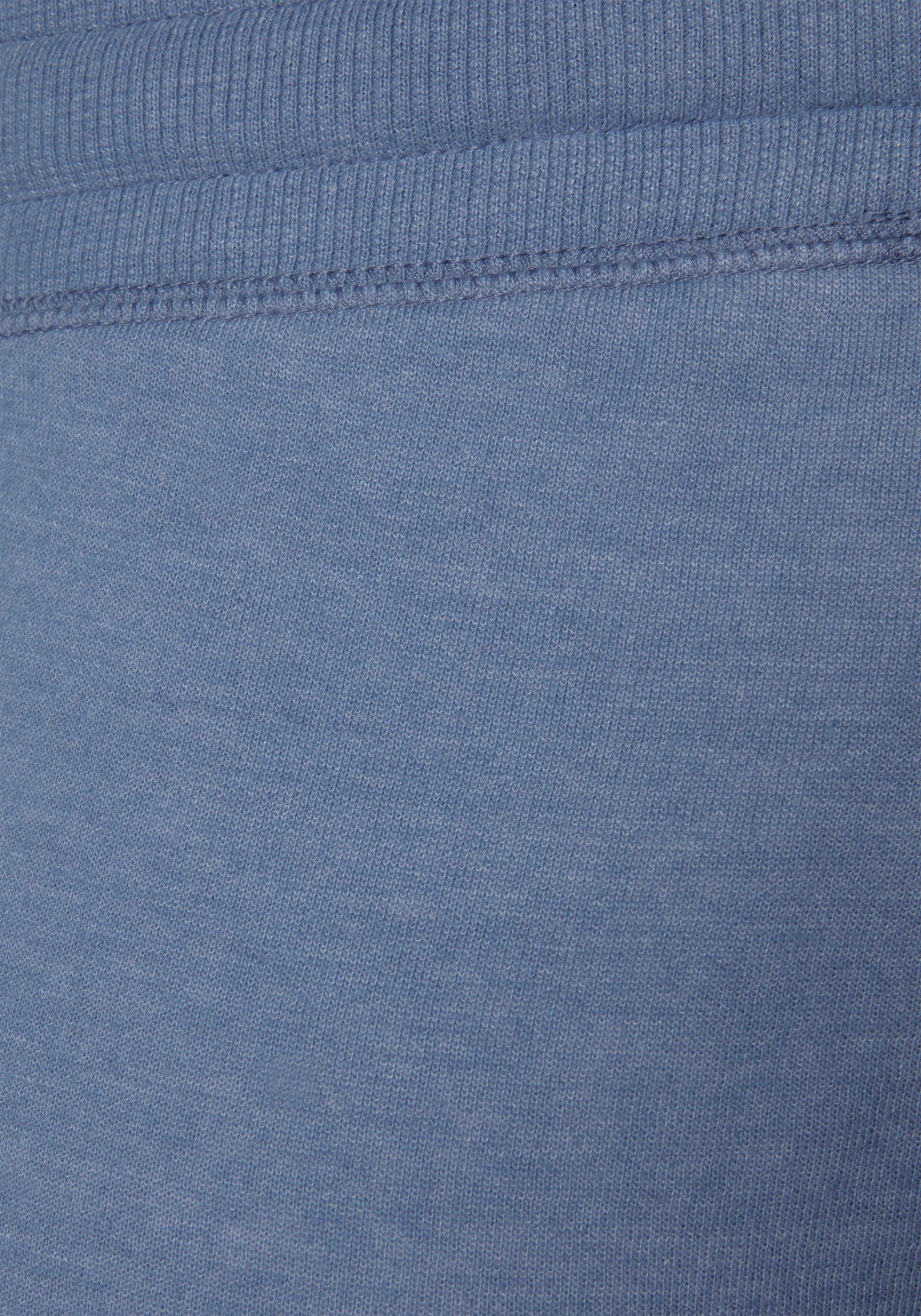 Bench. Loungewear Relaxshorts Sweatbroek met korte zijopeningen en zijzakken, loungewear