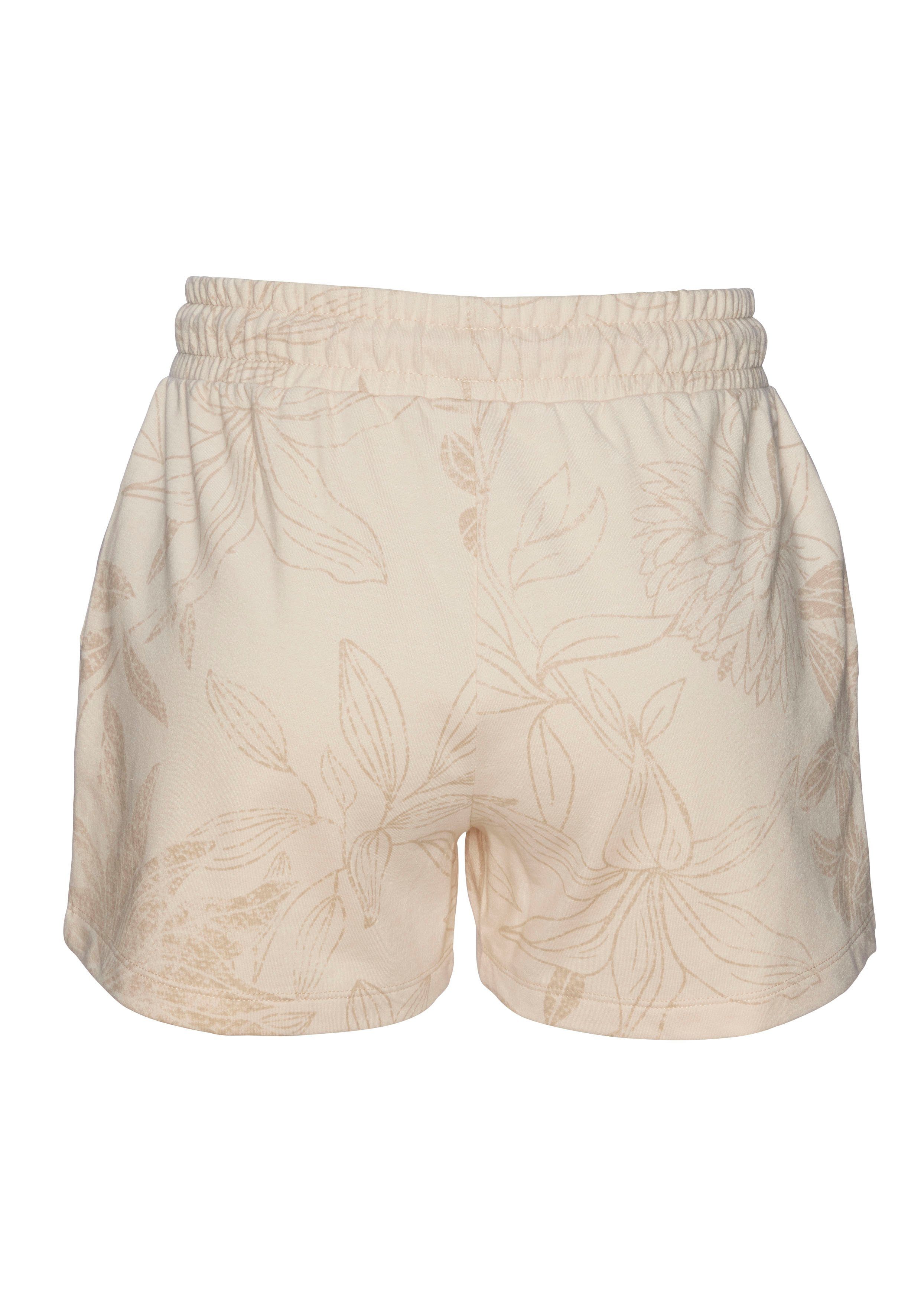 Lascana Relaxshorts met bloemige alloverprint, loungewear