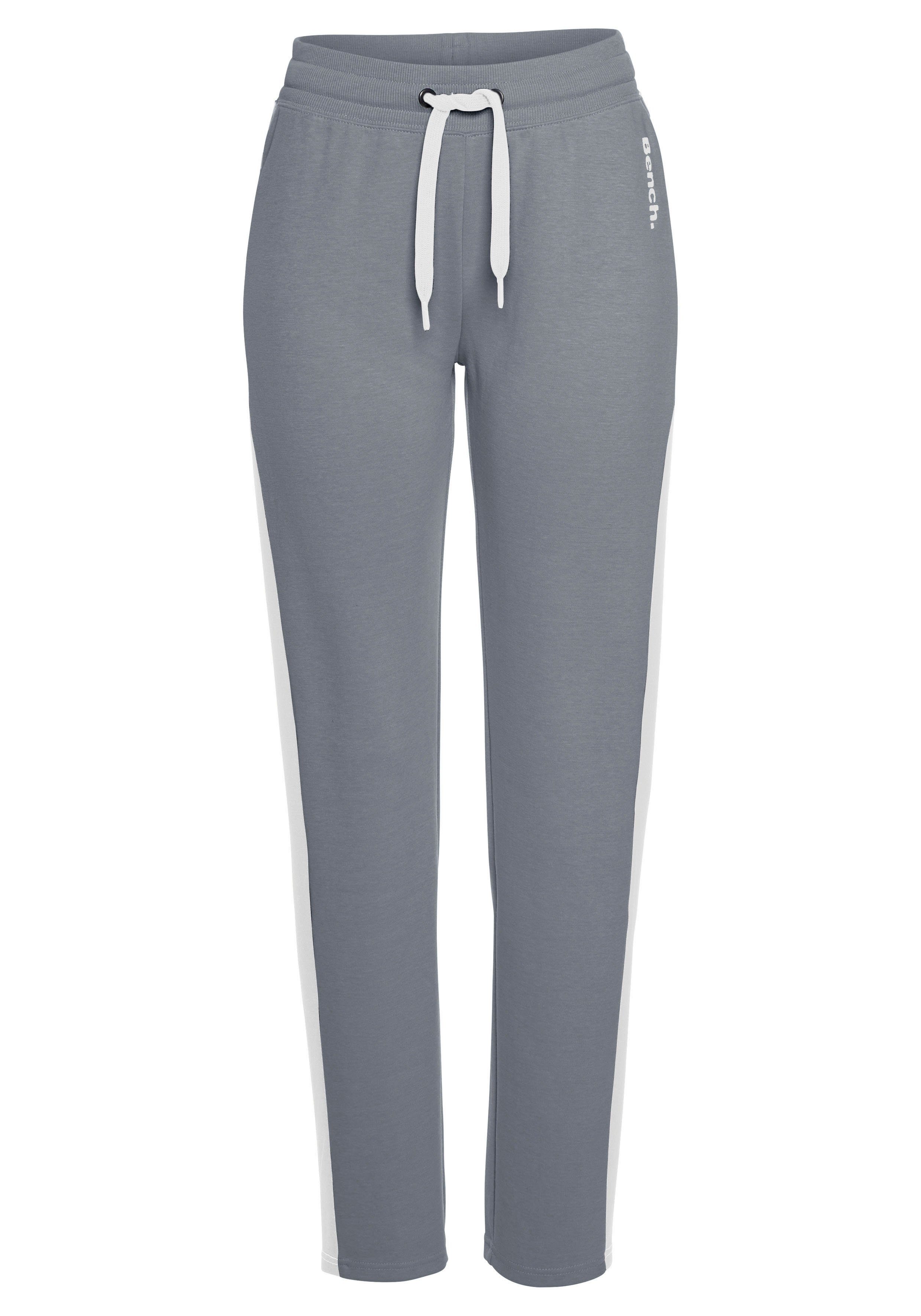 Bench. Loungewear Loungebroek met zijstrepen en rechte pijp, loungewear