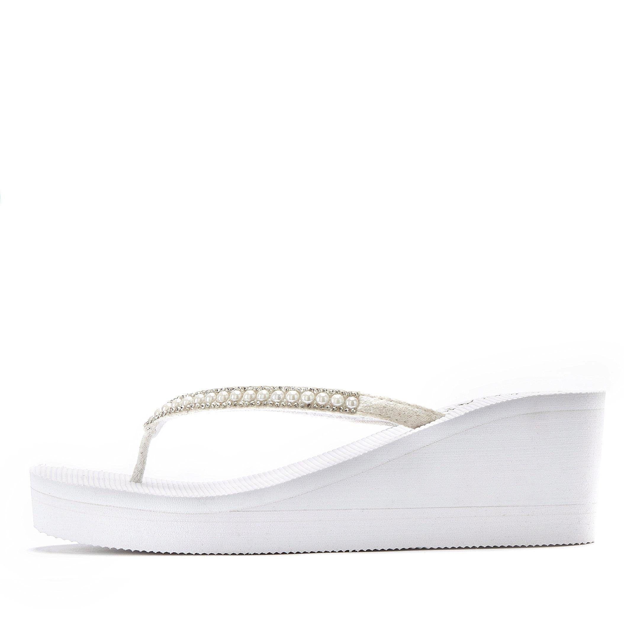 Lascana Badslippers Sandaal, pantoletten, badschoen met sleehak en parels VEGAN