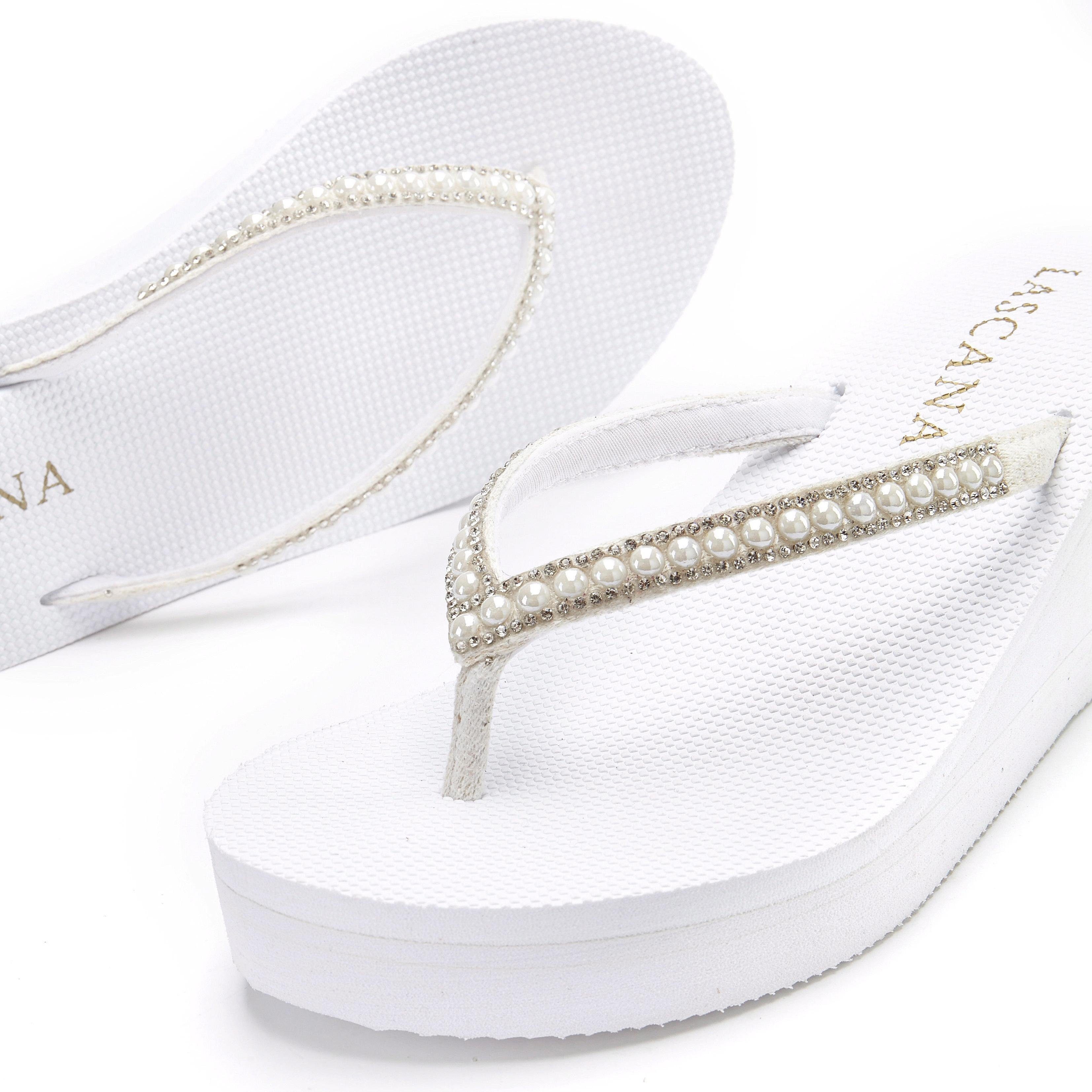 Lascana Badslippers Sandaal, pantoletten, badschoen met sleehak en parels VEGAN