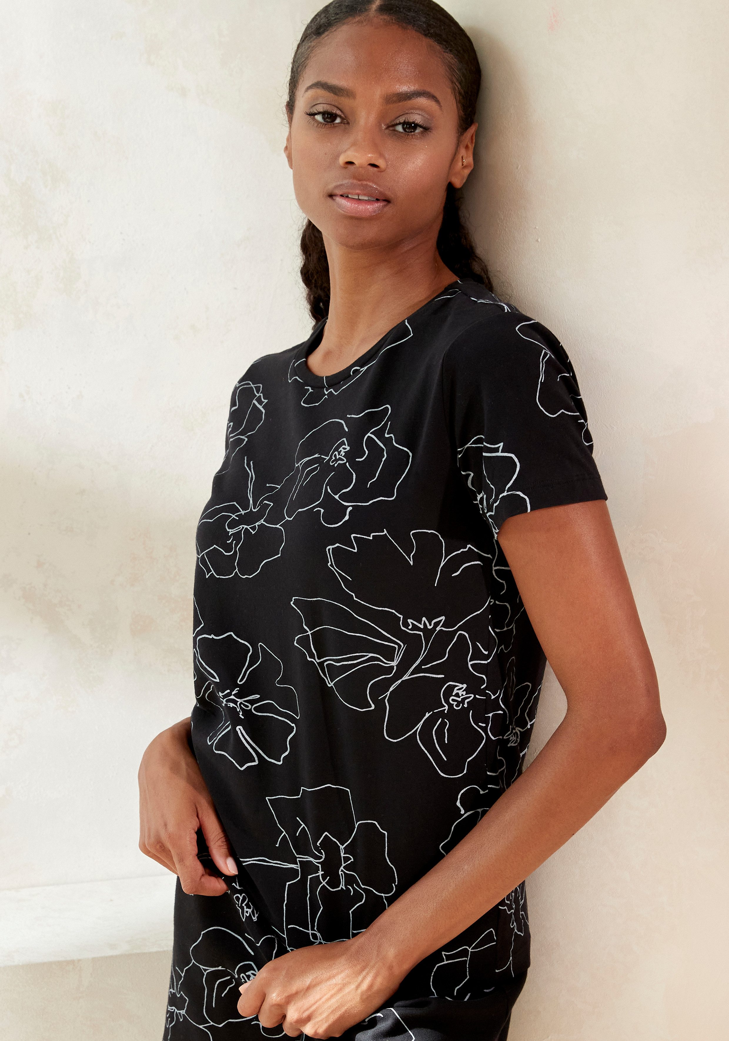 Lascana Shirt met korte mouwen -T-Shirt met bloemetjesprint, loungewear