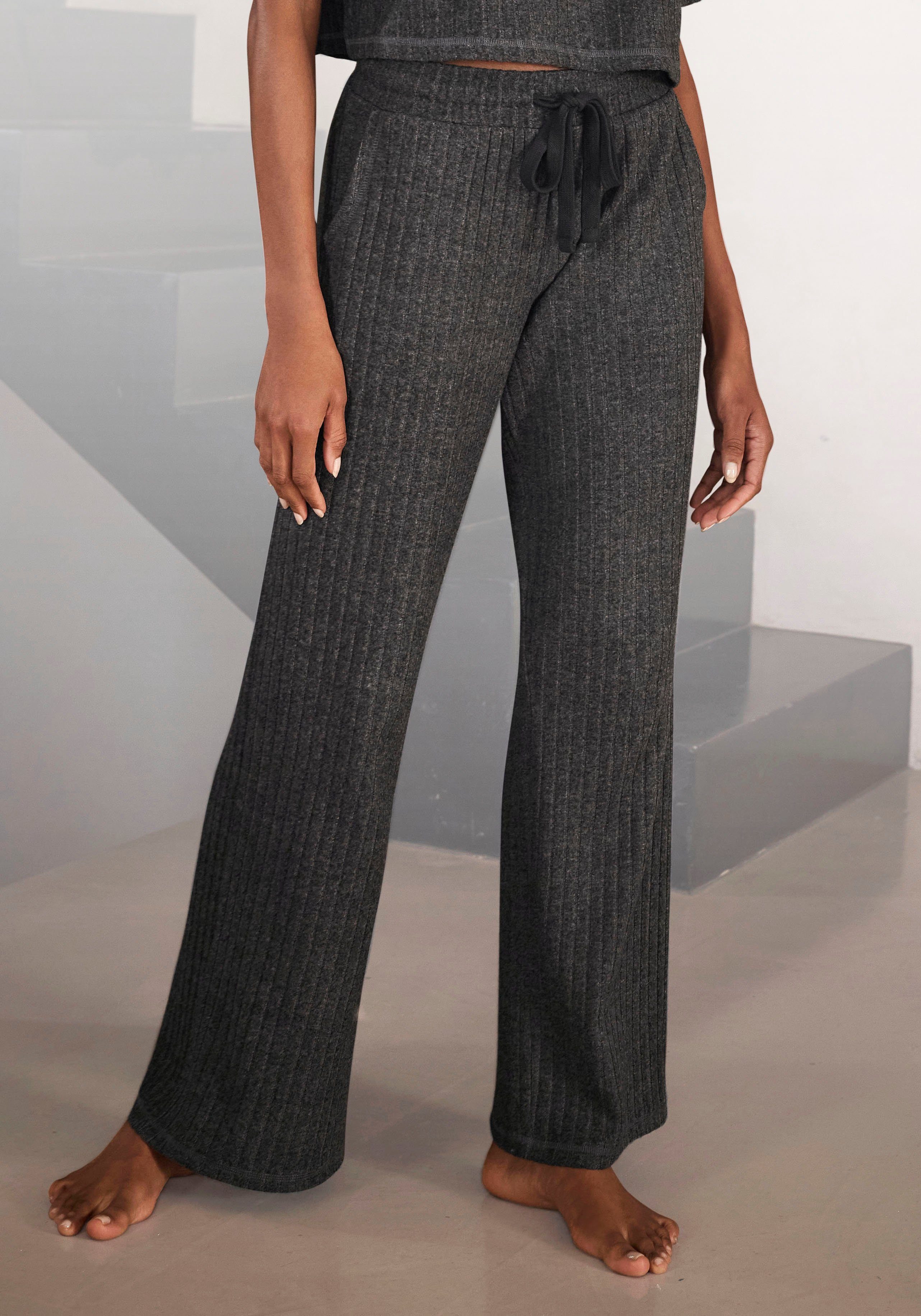 Lascana Homewearbroek -Loungebroek -lounge-/brei broek met wijde pijpen en zijzakken, loungewear (1-delig)