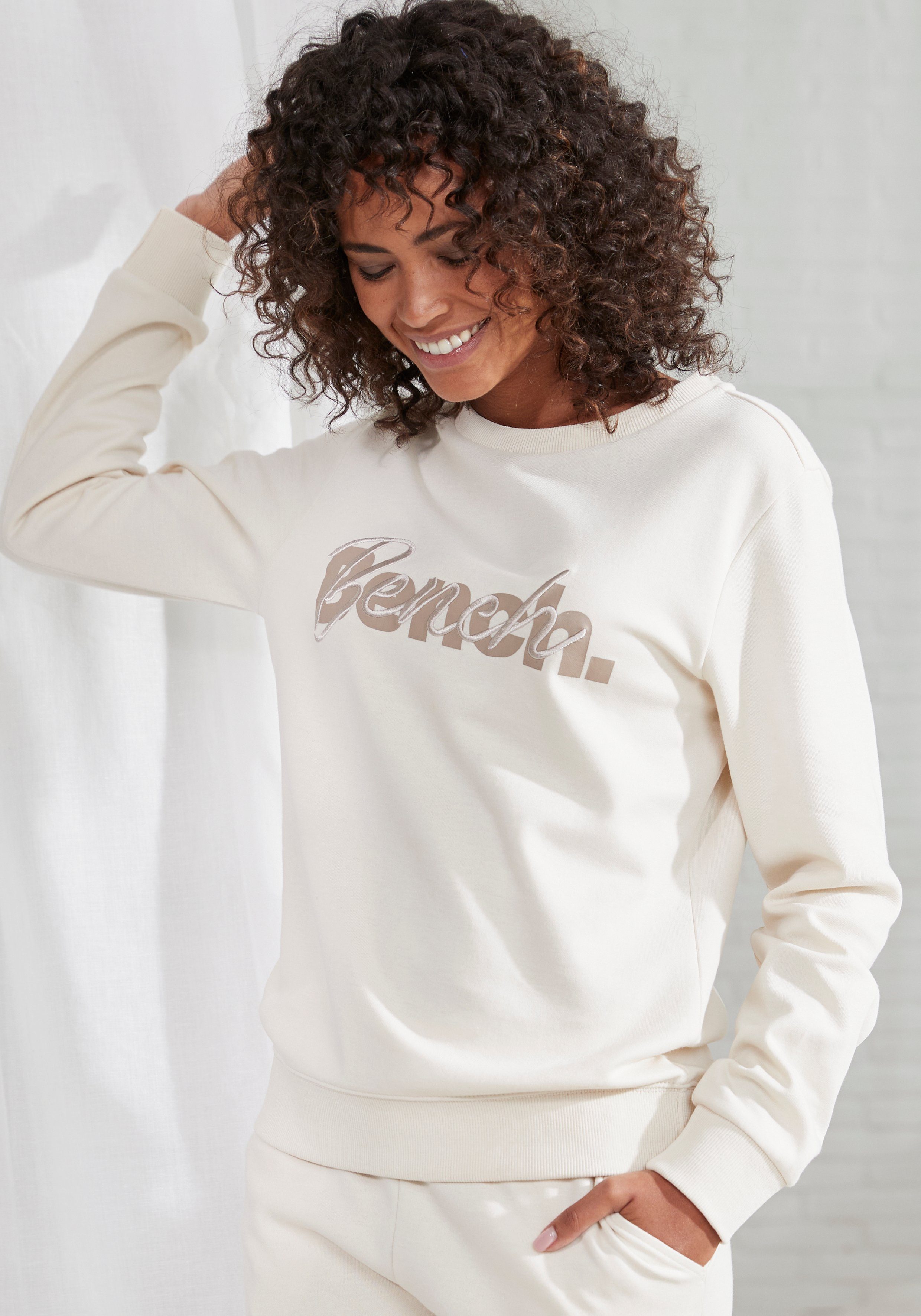 Bench. Loungewear Sweatshirt met logoprint en borduurwerk, loungepak