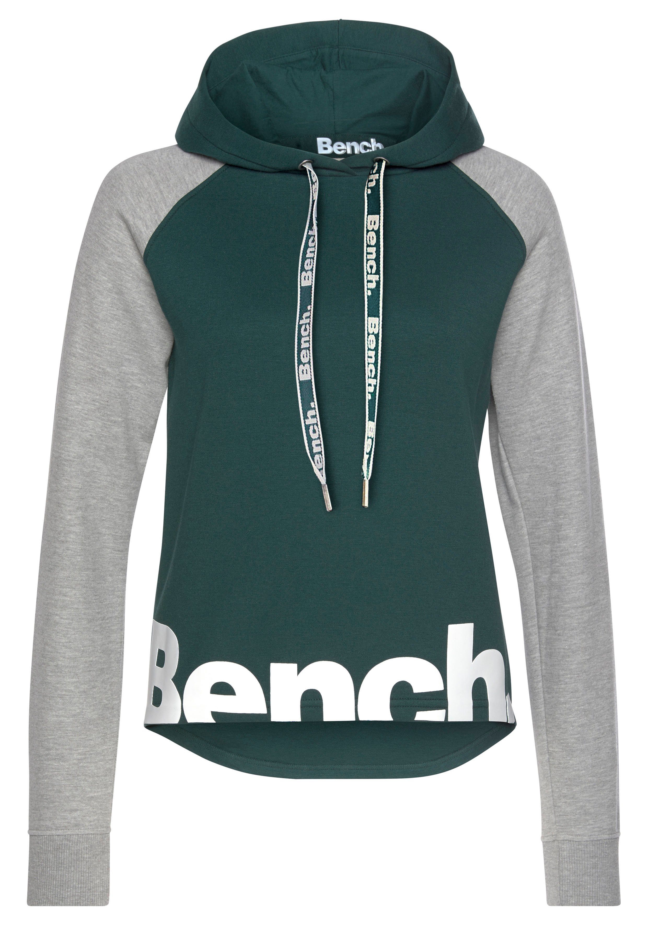 Bench. Loungewear Hoodie met kleurafgebakende mouwen en logoprint, loungepak, hoodie tops & hoodies maat 32/34 groen
