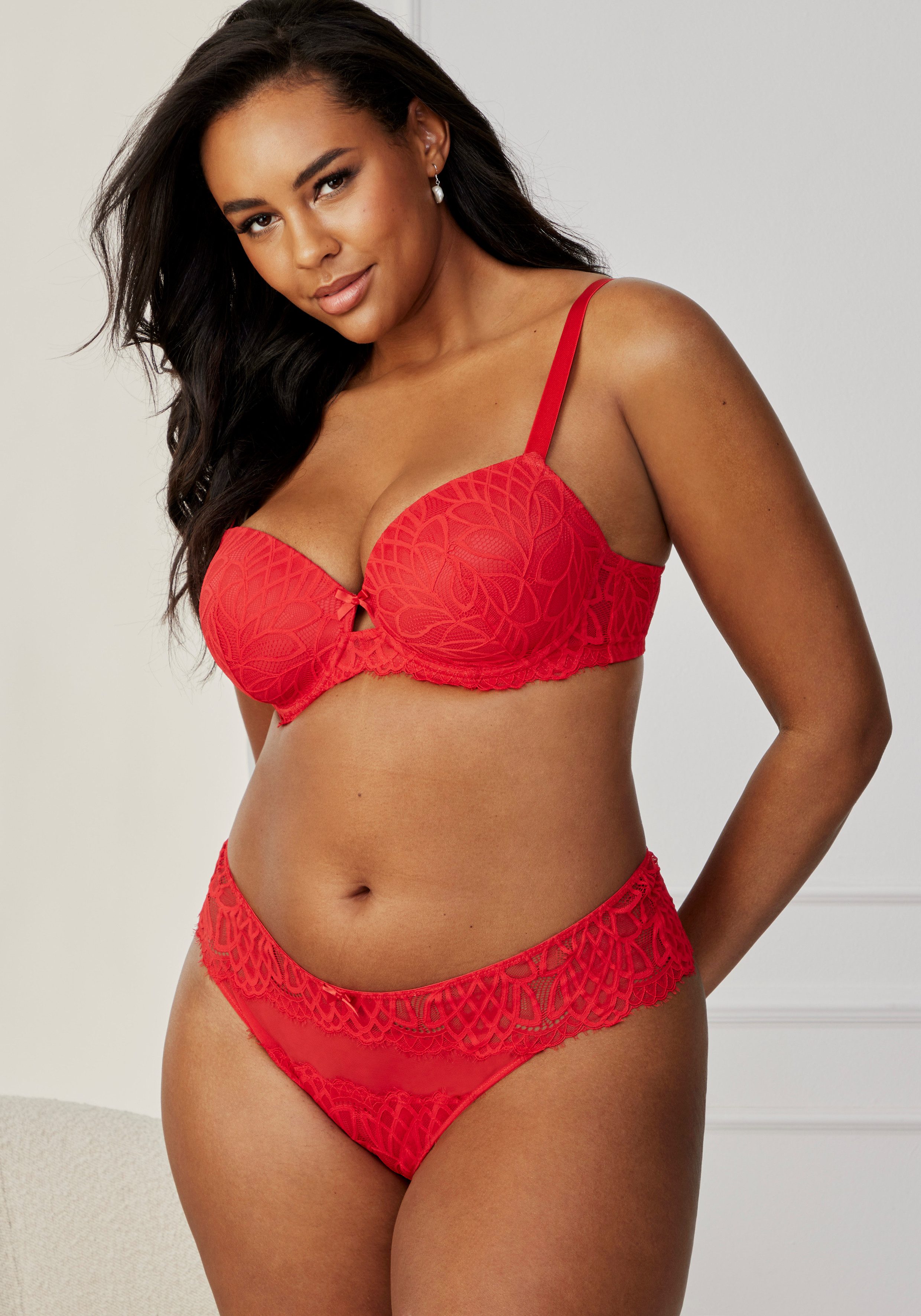 Lascana Bh met steuncups Cara met beugel rondom van filigraan kant, sexy lingerie