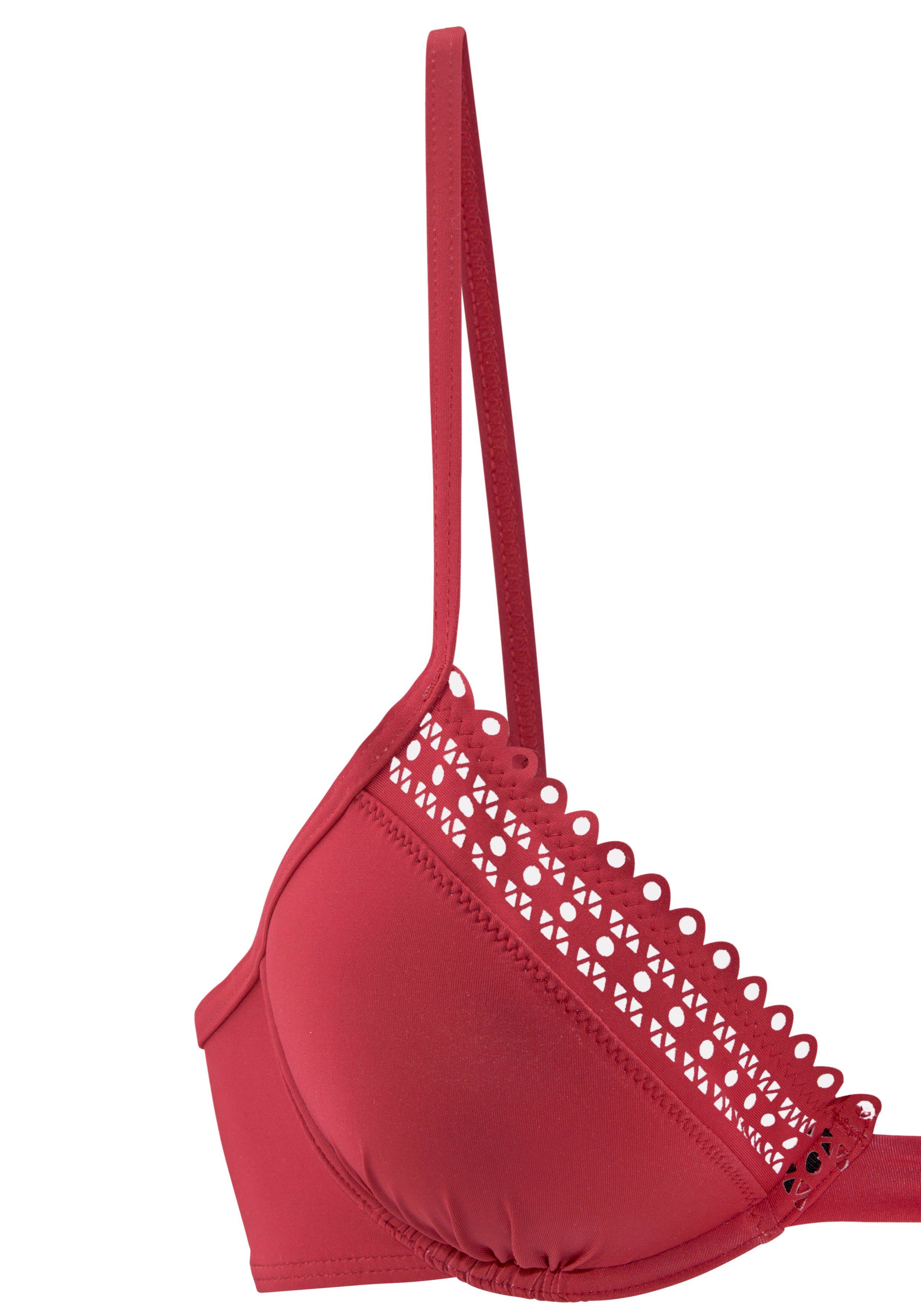 s.Oliver RED LABEL Beachwear Bikinitop met beugels Aiko met gehaakte look