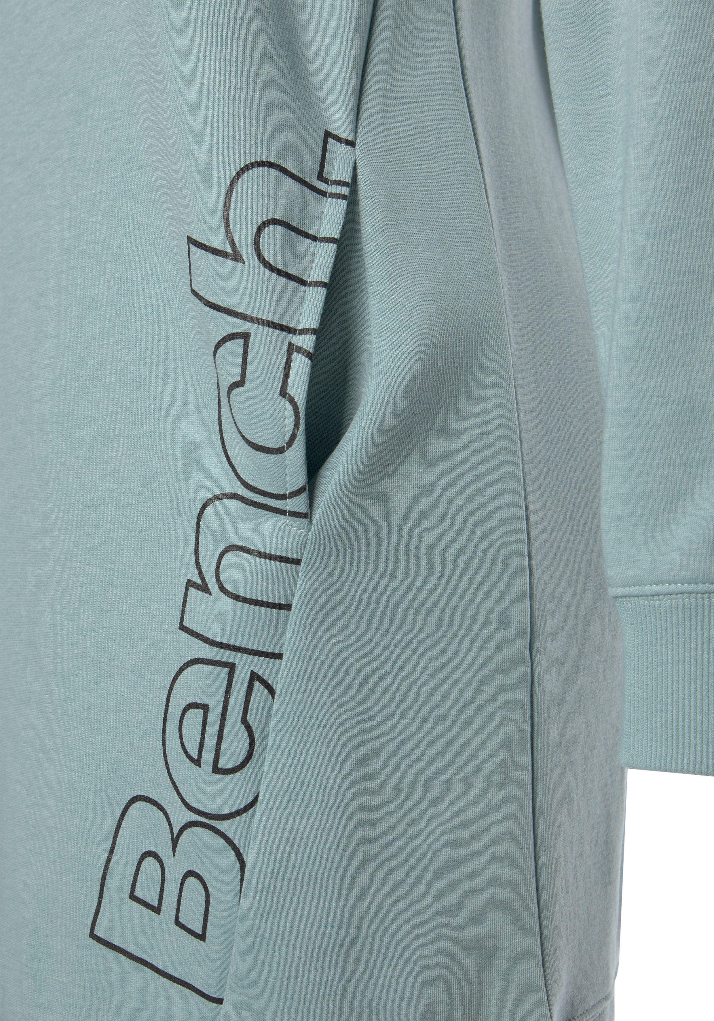 Bench. Loungewear Sweatjurk met logoprint opzij