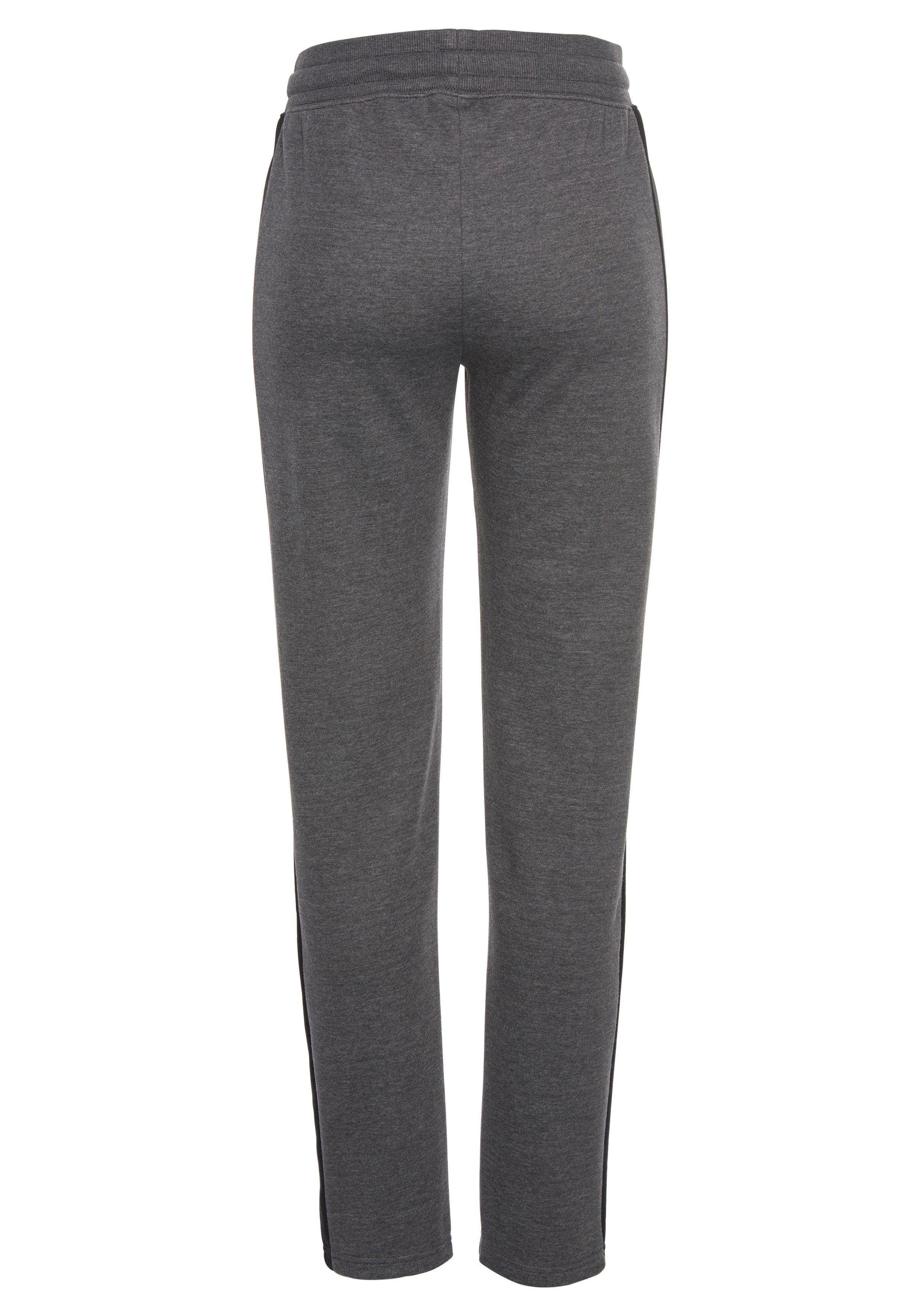 Bench. Loungewear Loungebroek met zijstrepen en rechte pijpen, loungepak