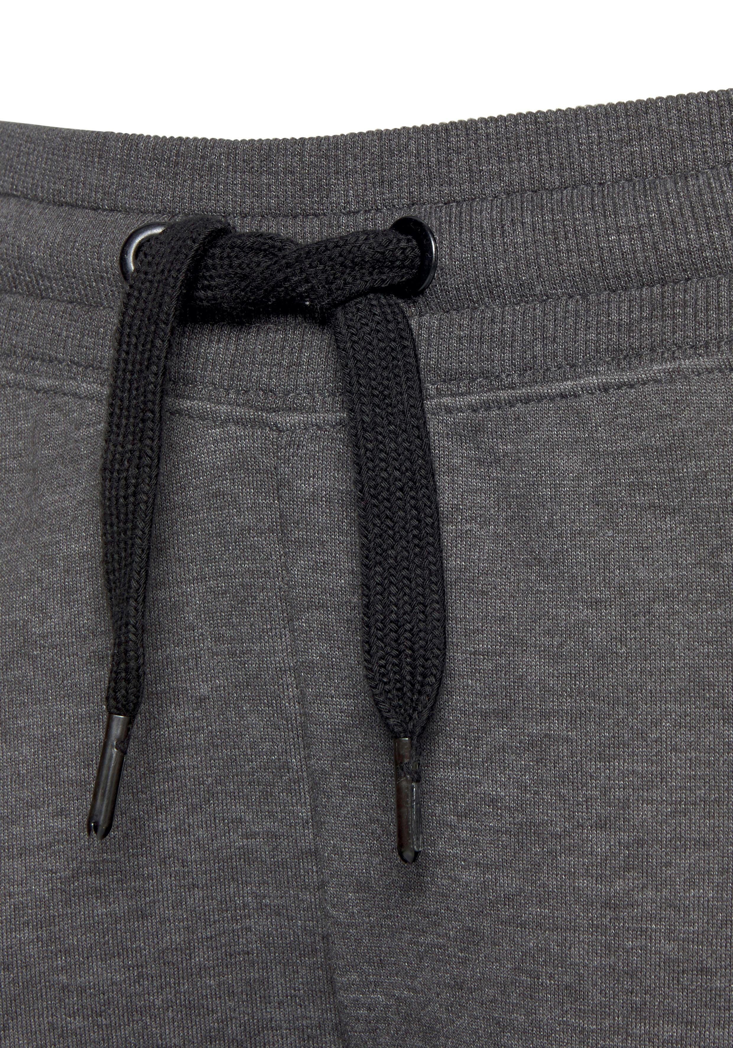 Bench. Loungewear Sweatbroek met zijstrepen en smalle pijpen, loungepak