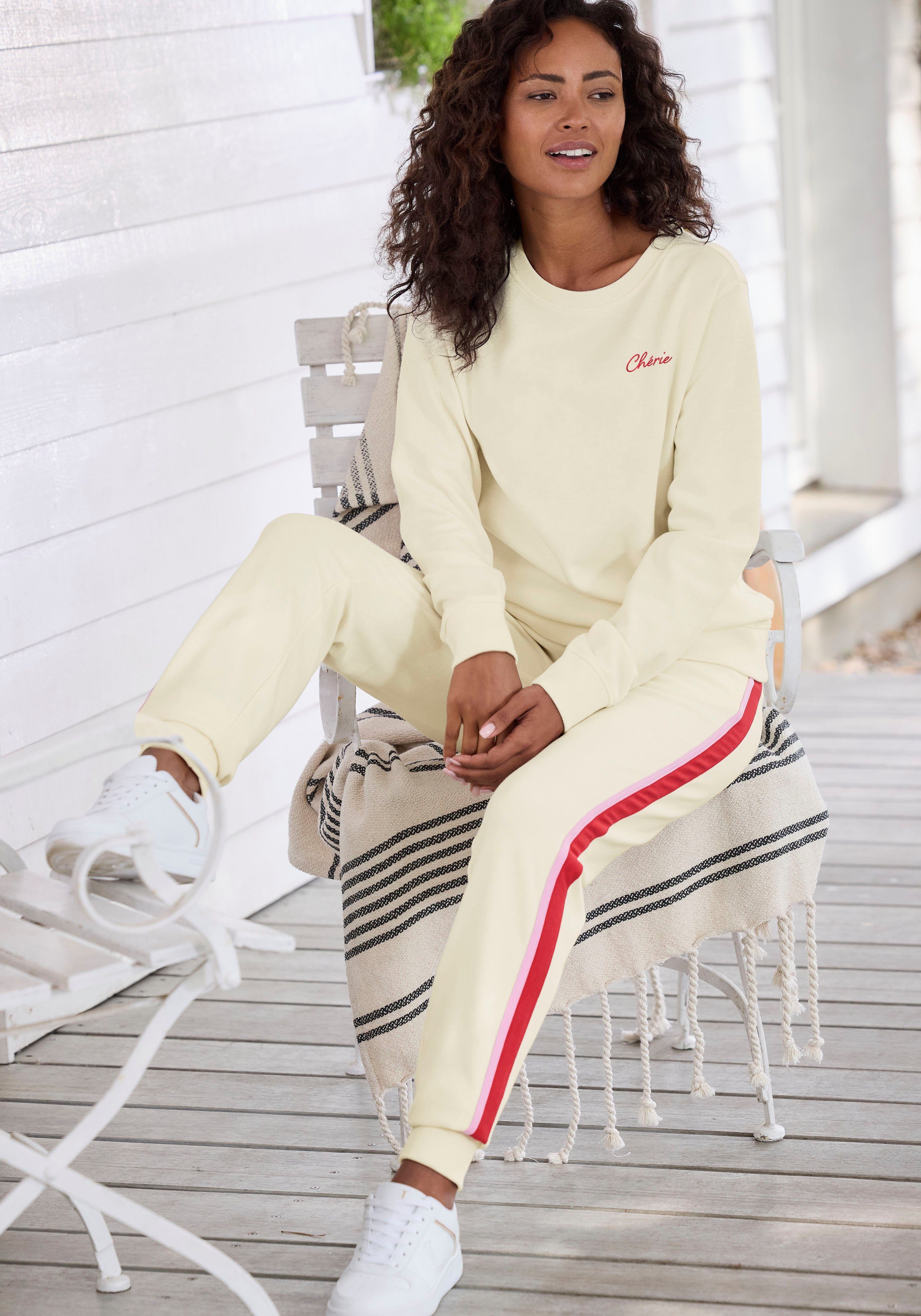 Vivance Sweatshirt Sweatshirt met frontprint, loungeanzug (1-delig)