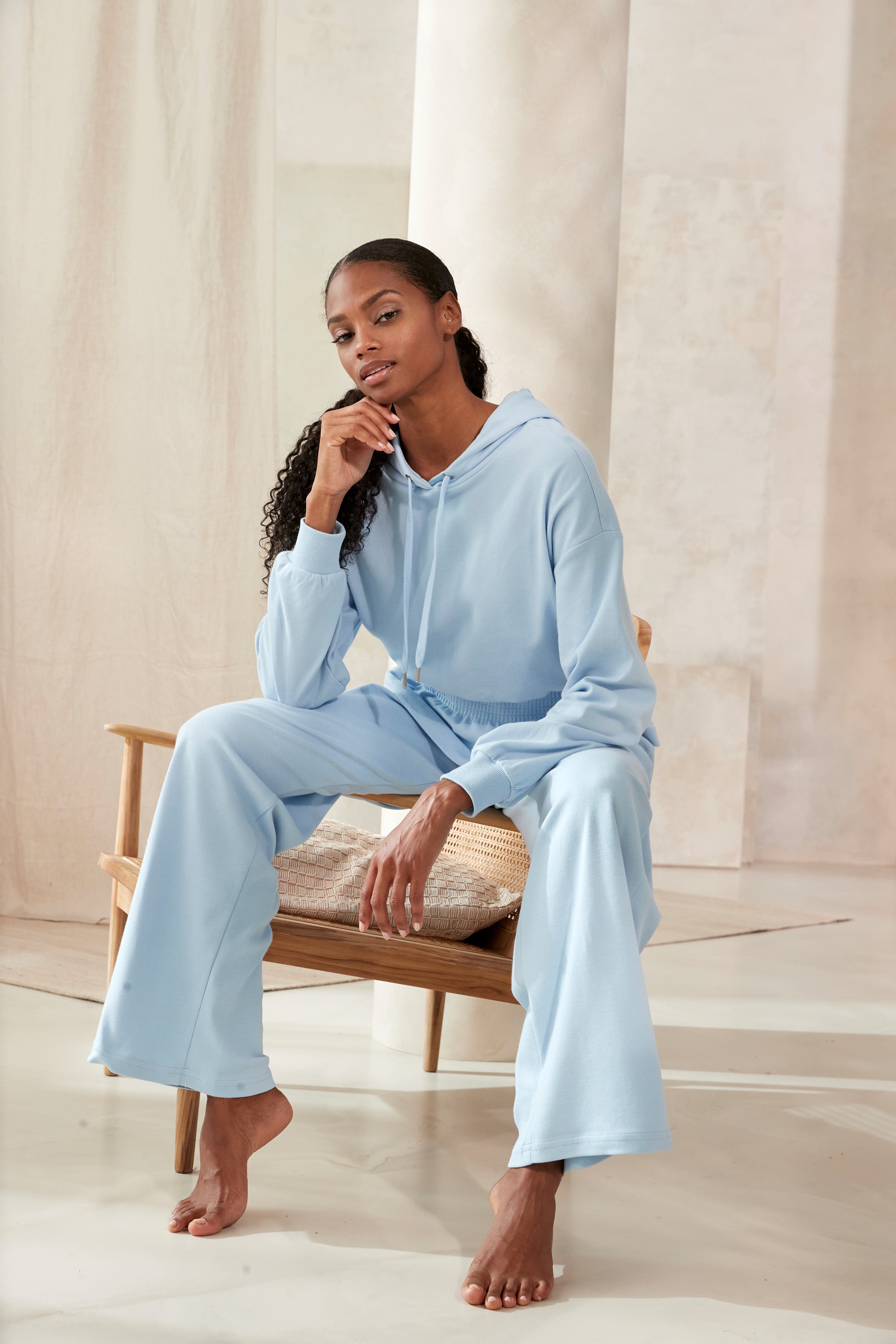 Lascana Hoodie met elastische rimpeling in de taille, loungewear