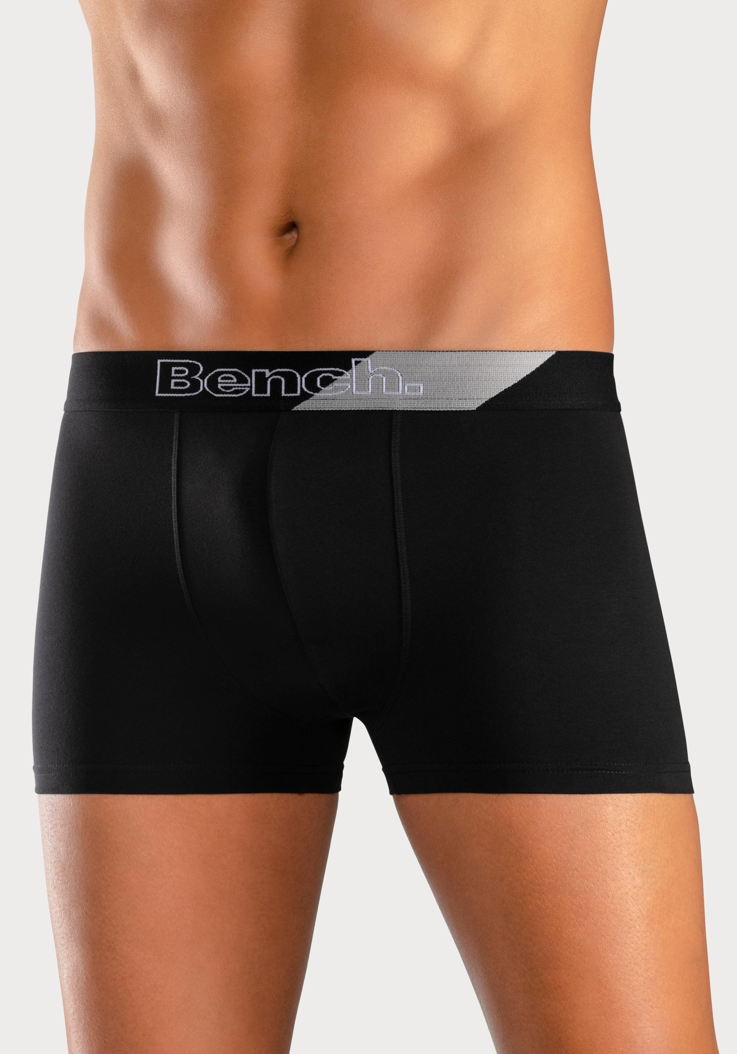 Bench. Boxershort voor heren met modieuze strepen in weefband (set, 3 stuks)