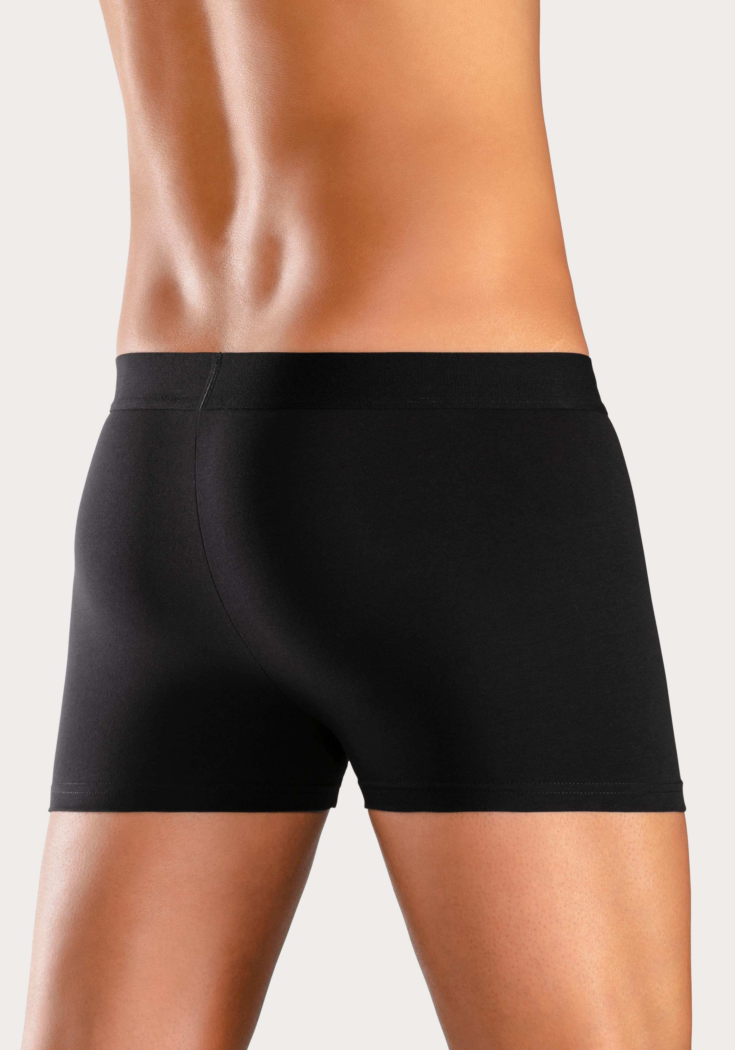 Bench. Boxershort voor heren met modieuze strepen in weefband (set, 3 stuks)