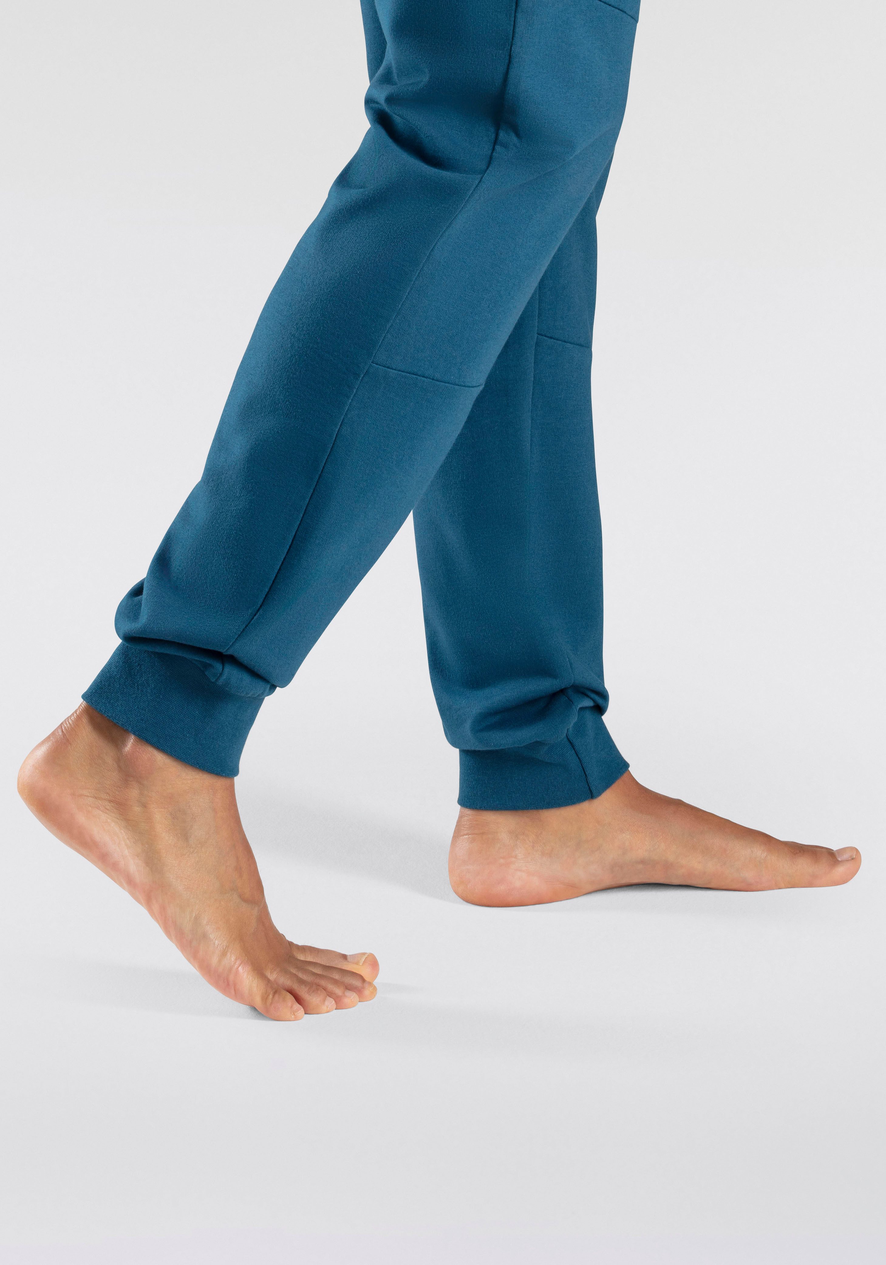 Bench. Loungewear Sweatbroek met boord onder aan de pijpen