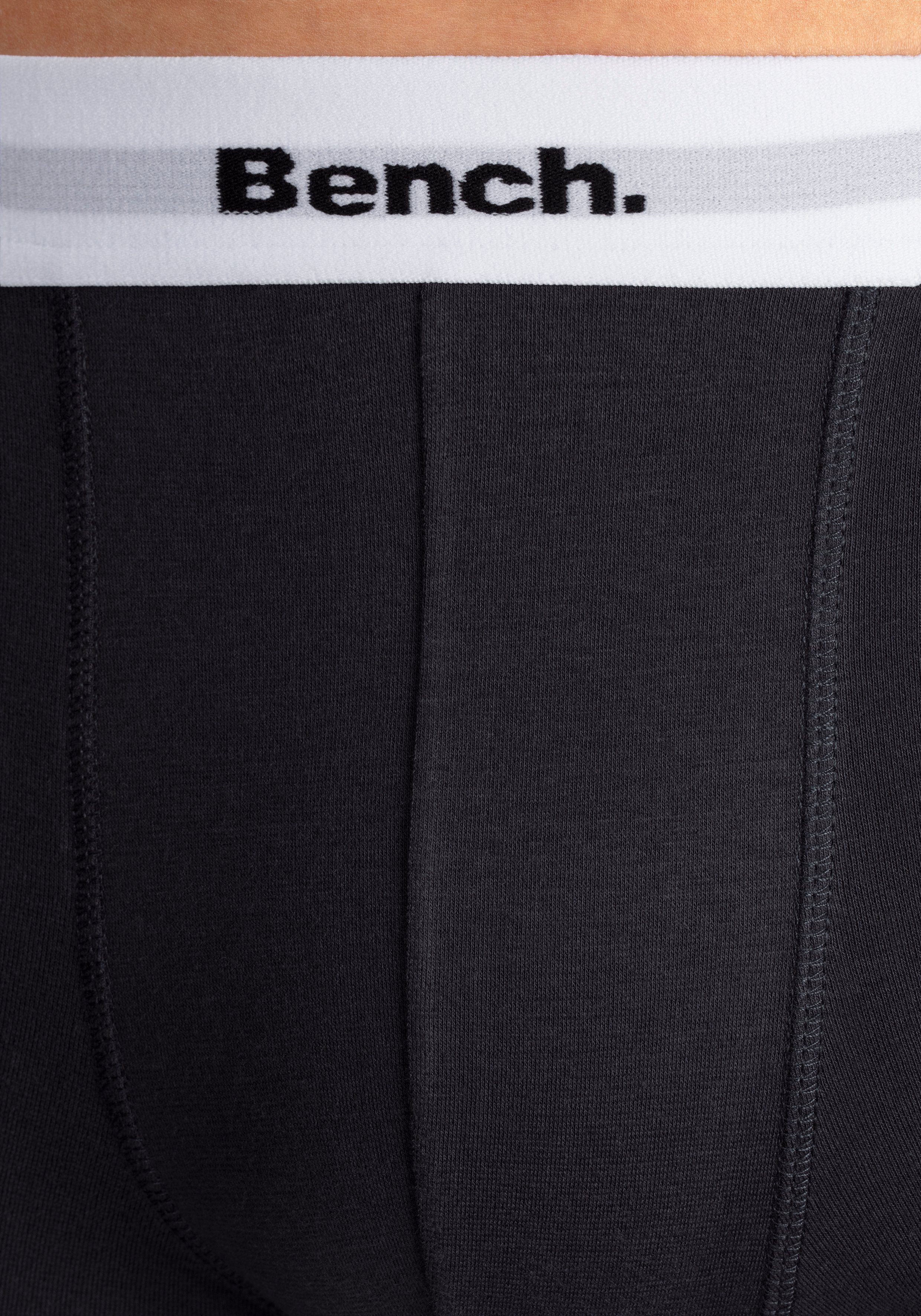 Bench. Boxershort voor heren met contrastkleurige band (set, 4 stuks)