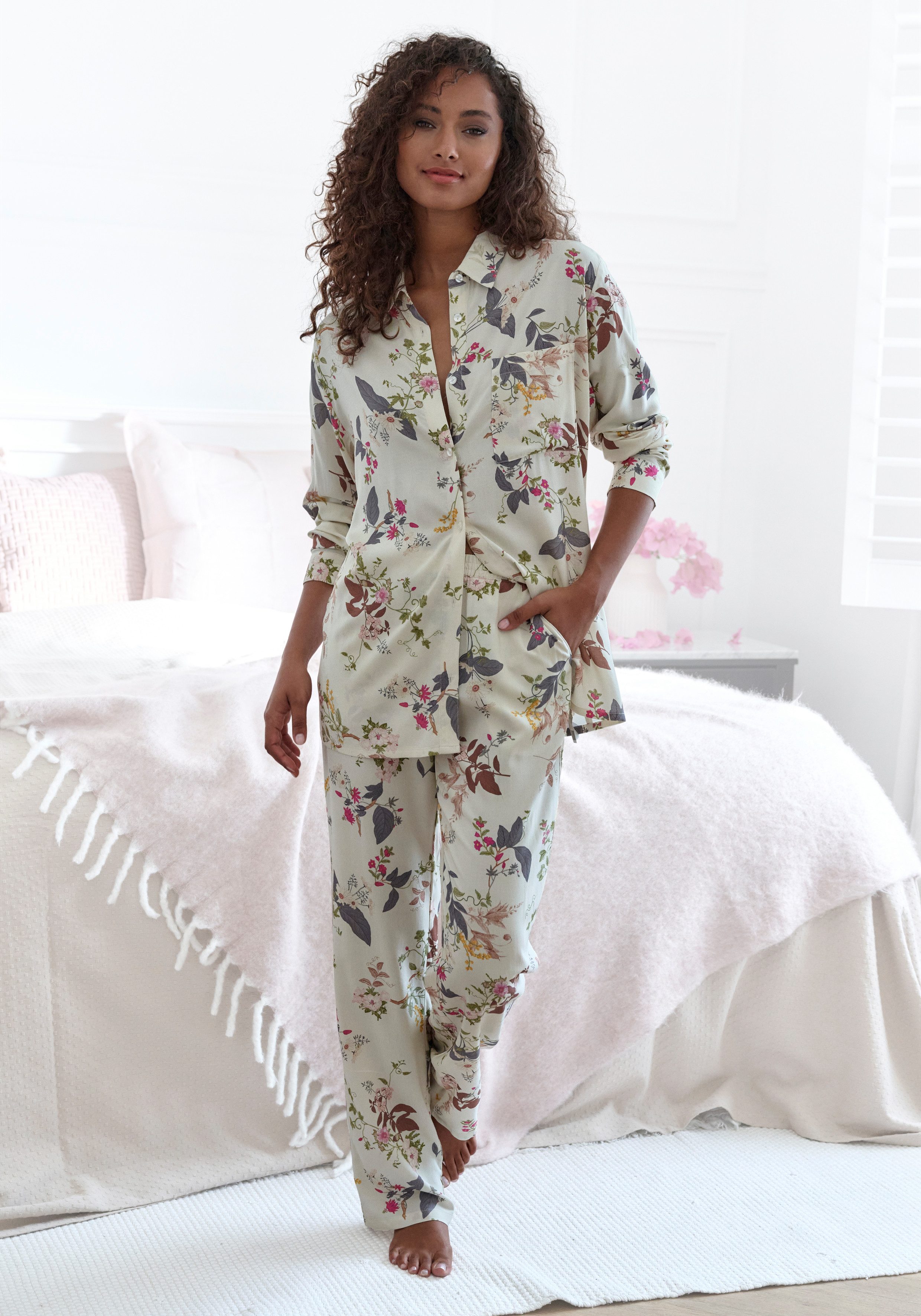Lascana Pyjama in klassieke stijl (2-delig)