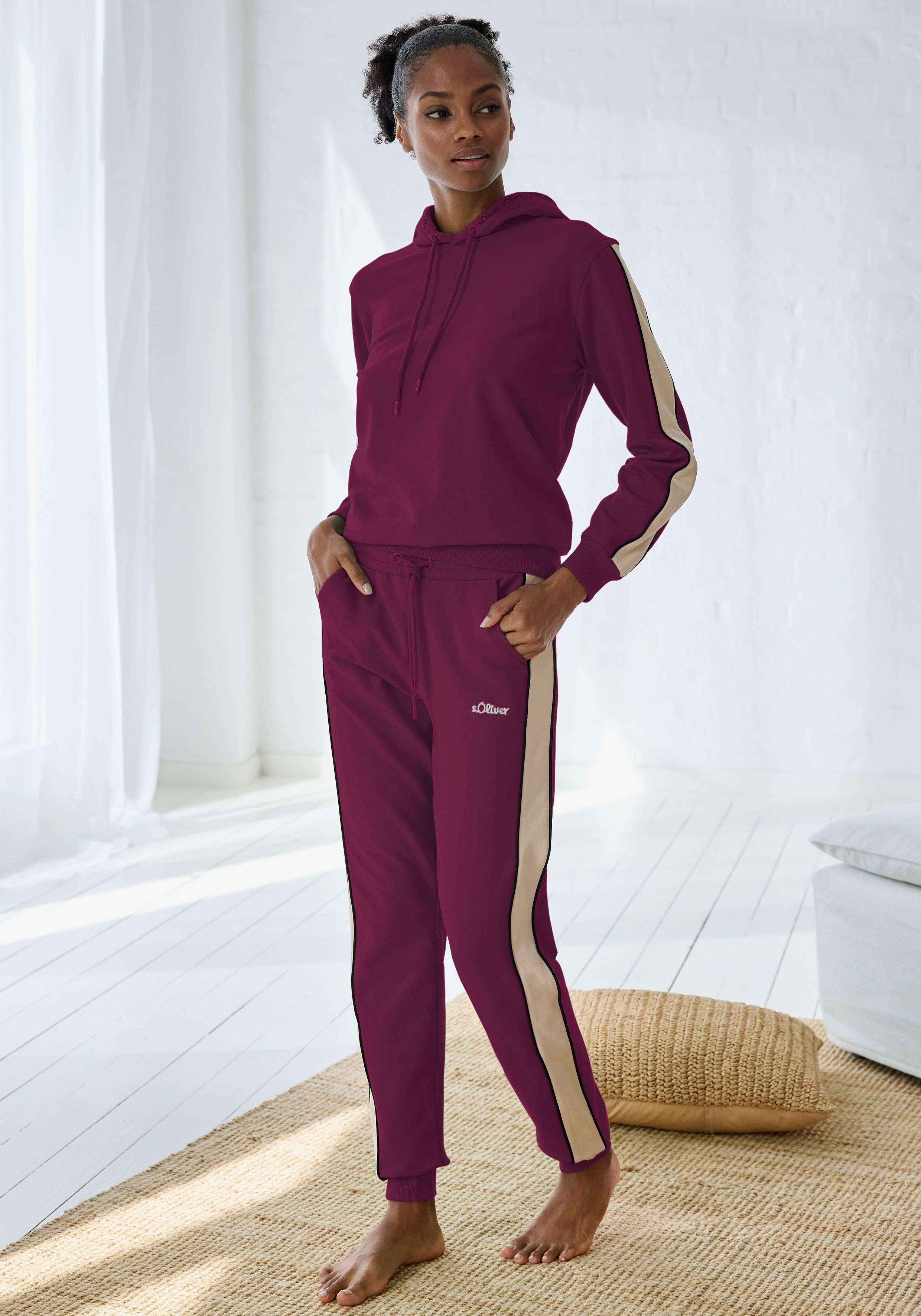 s.Oliver RED LABEL Beachwear Sweatbroek met zijstrepen en piping, loungewear (1-delig)